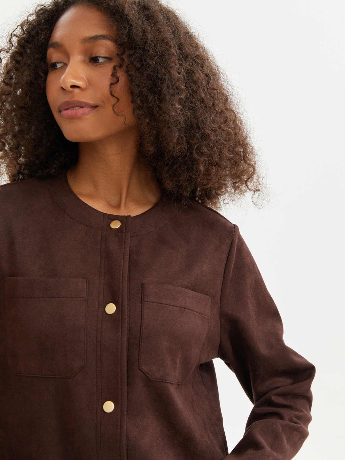 Жакет из экозамши прямого силуэта на кнопках