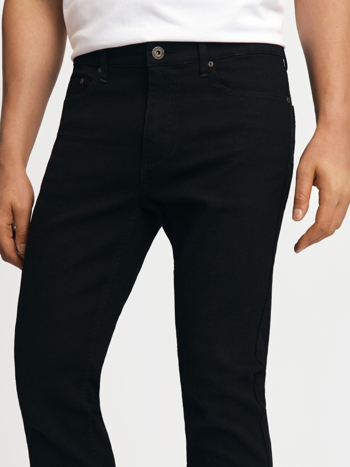 Джинсы фасона Slim