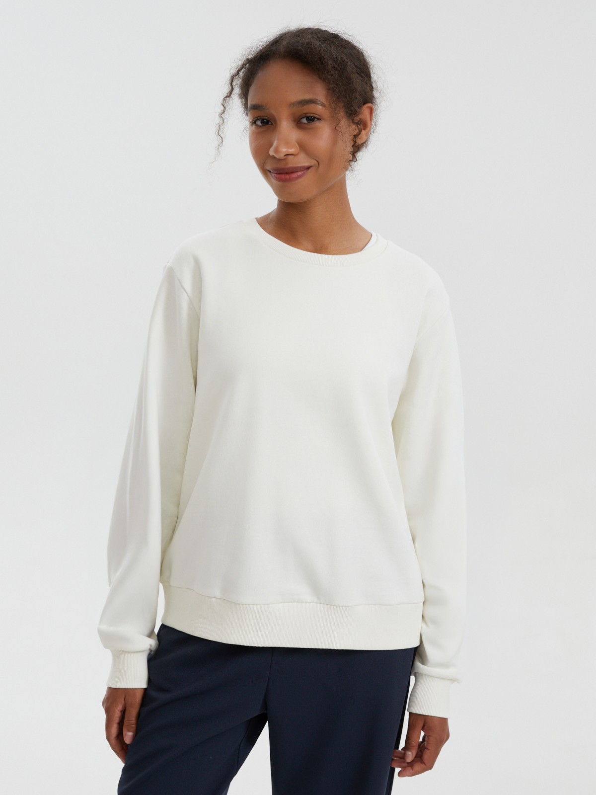 Базовый утеплённый свитшот с начёсом