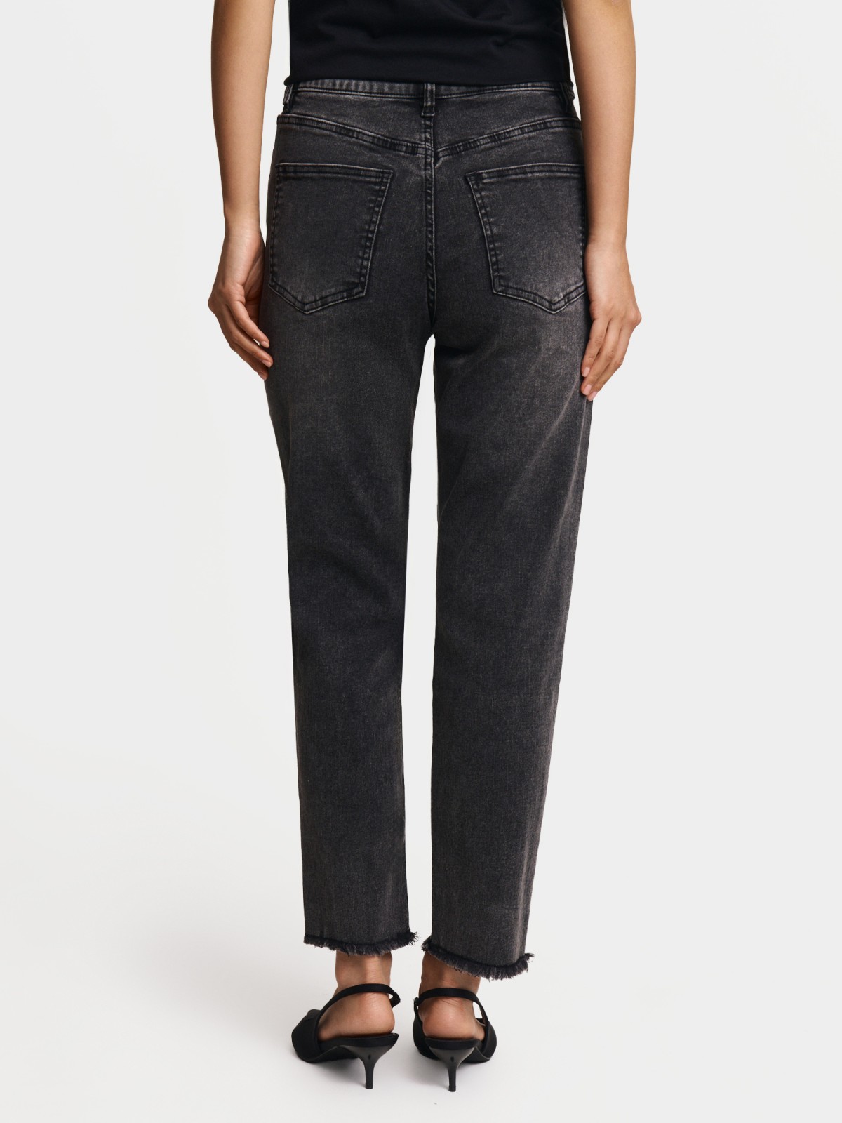 Джинсы силуэта Boyfriend с платком