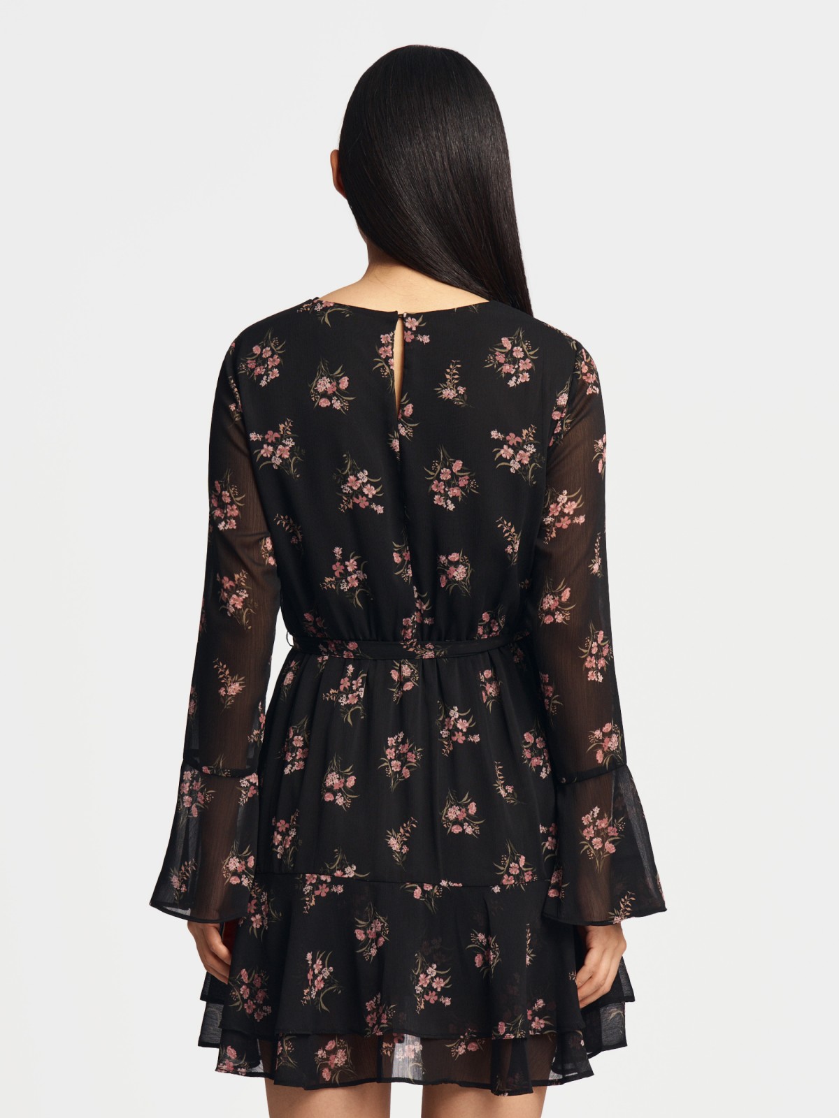 Шифоновое платье мини с ярусным подолом