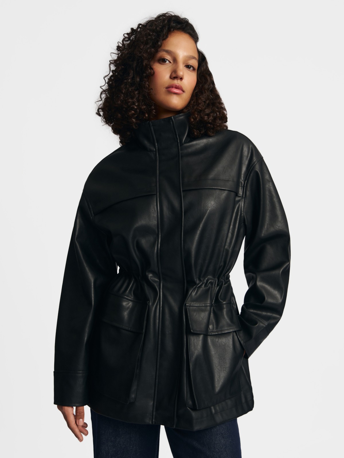 Куртка из экокожи с воротником