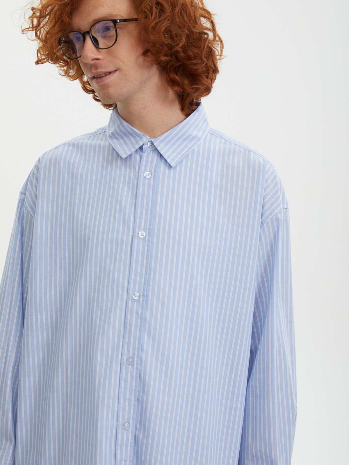 Офисная рубашка прямого силуэта с узором в полоску