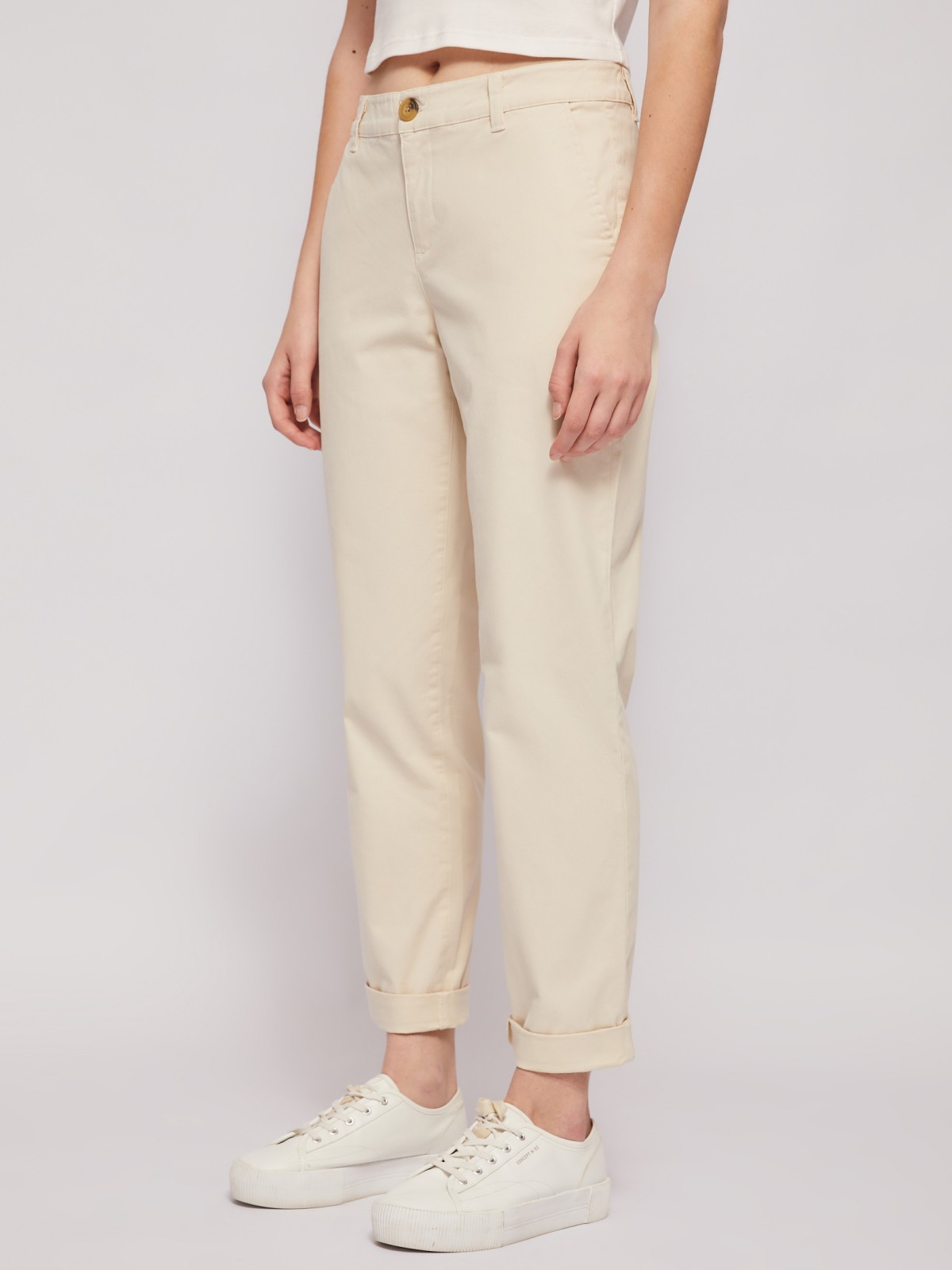 Брюки-чинос из хлопка со средней талией Брюки-чинос из хлопка со средней талией