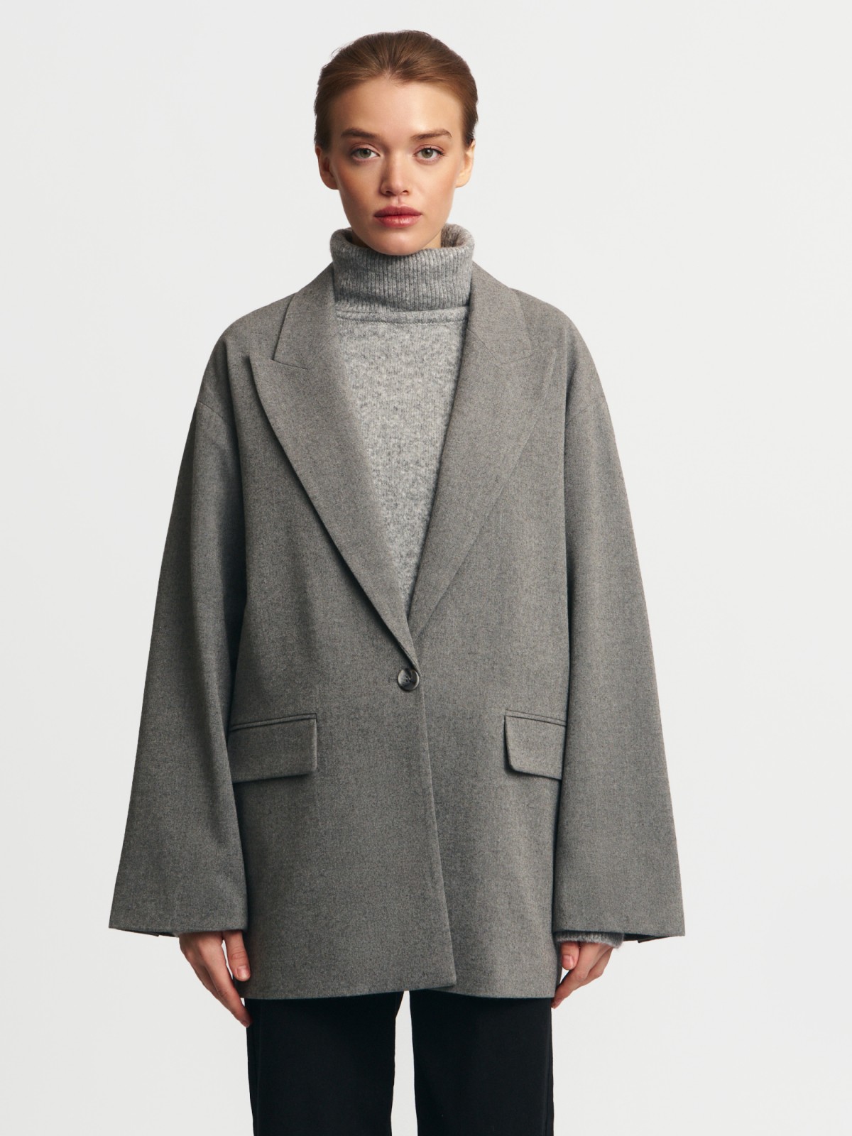 Однобортный жакет оверсайз силуэта