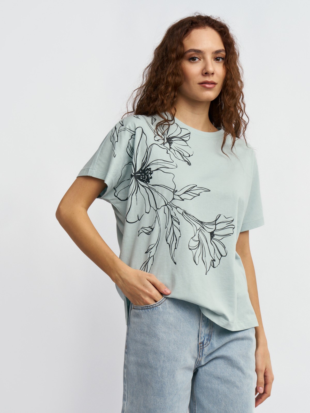Футболка из хлопка с цветочным принтом