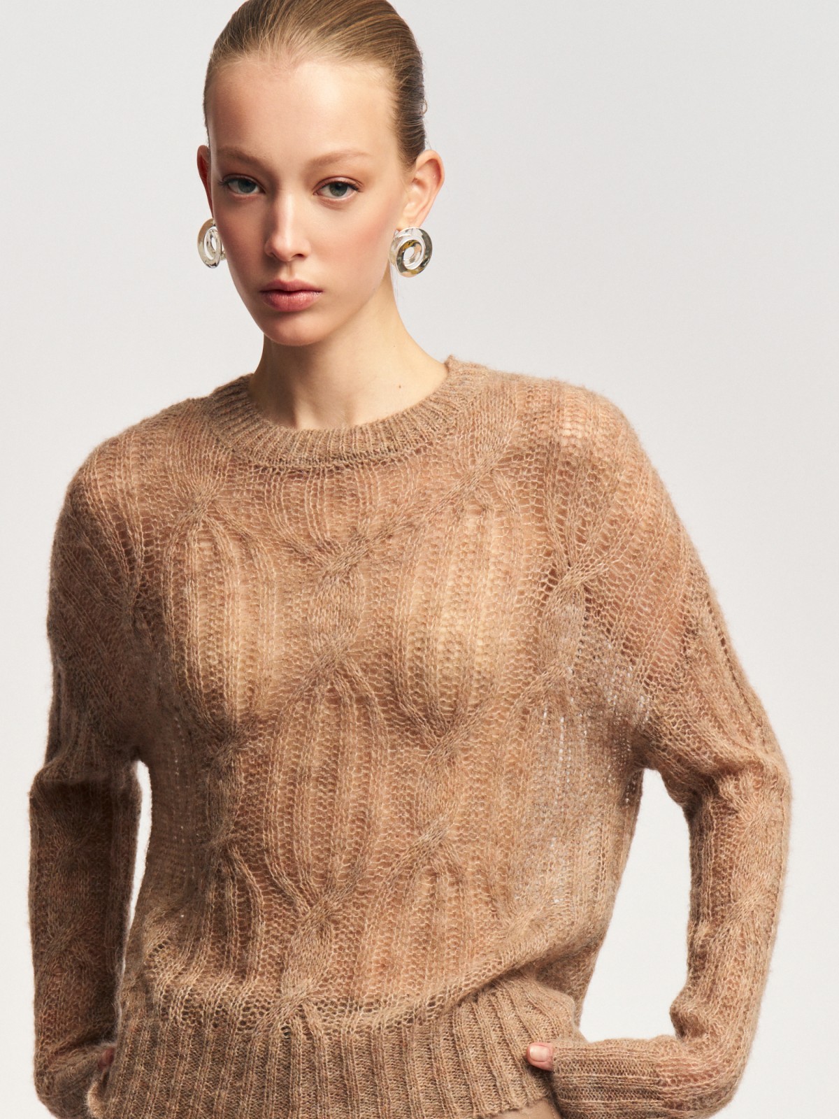 Вязаный полупрозрачный джемпер