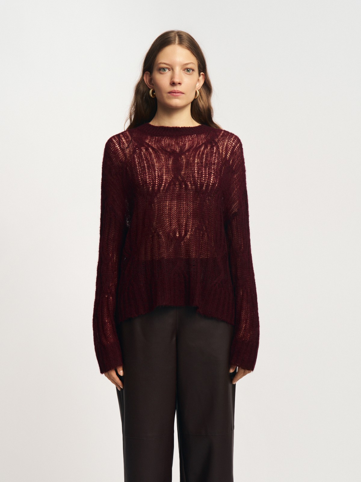 Вязаный полупрозрачный джемпер