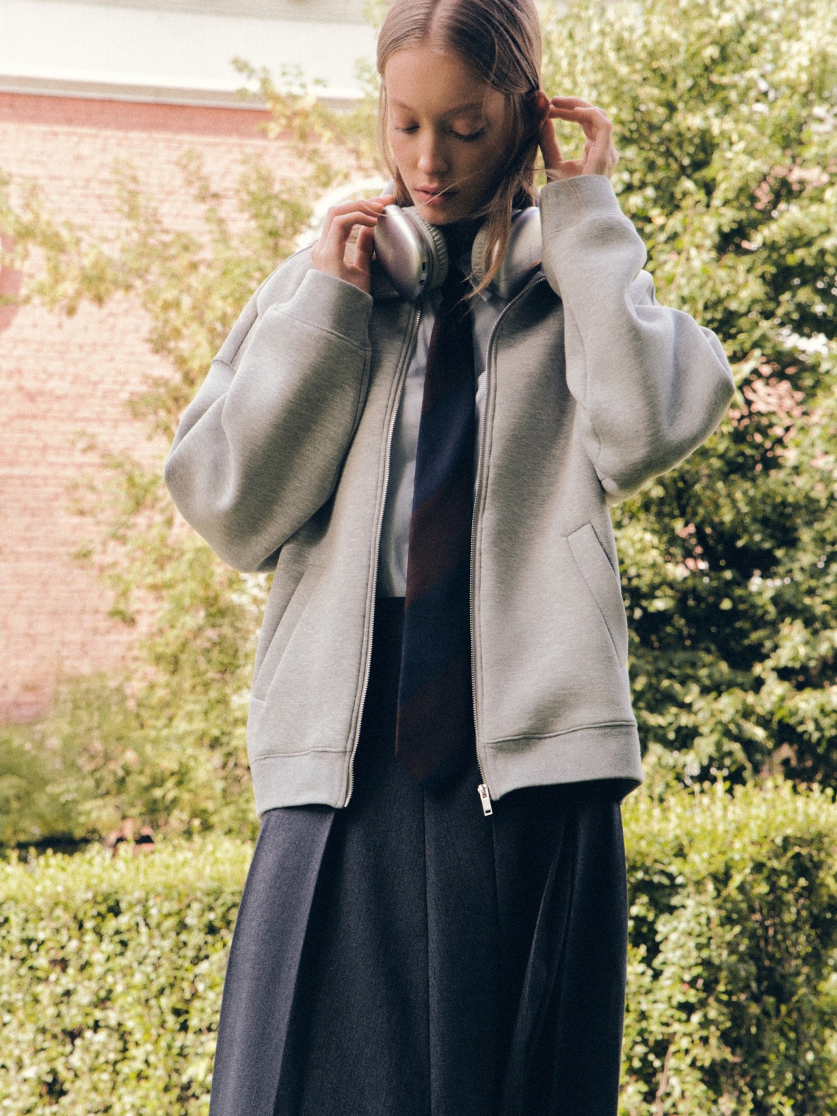 Трикотажная куртка-толстовка на молнии