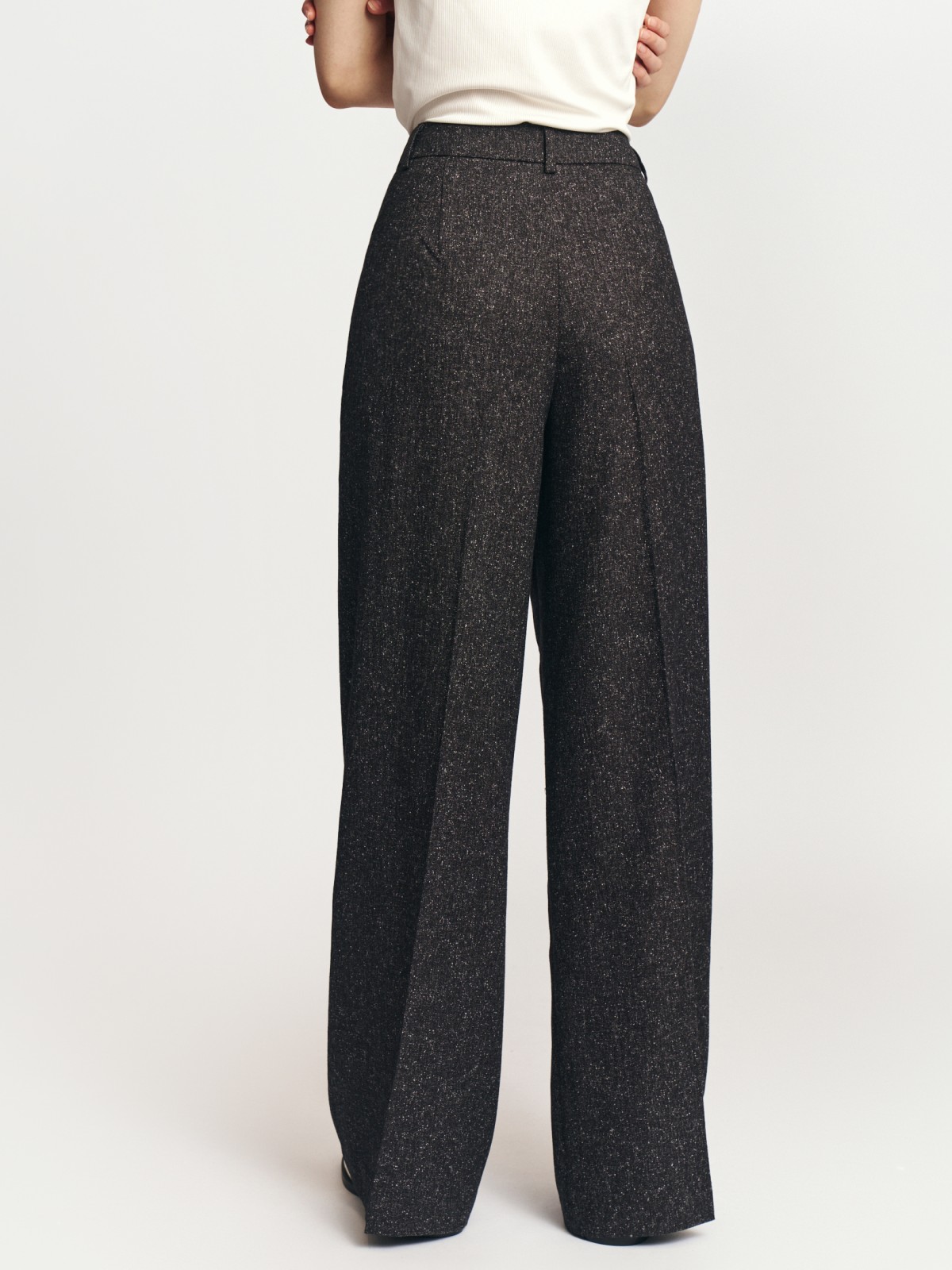 Брюки прямого силуэта со стрелками