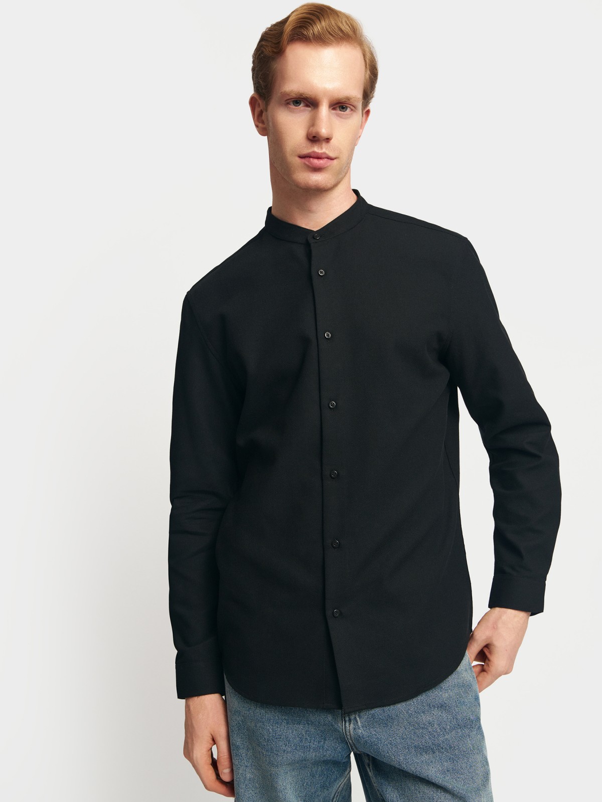 Офисная рубашка с воротником-стойкой и длинным рукавом