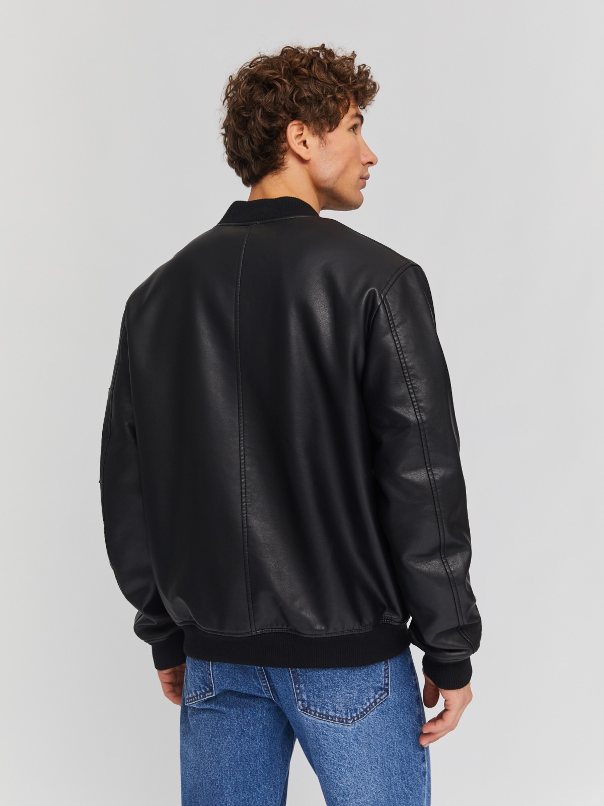 Утеплённая куртка-бомбер из экокожи на синтепоне zolla 014135150134, цвет черный, размер M - фото 5