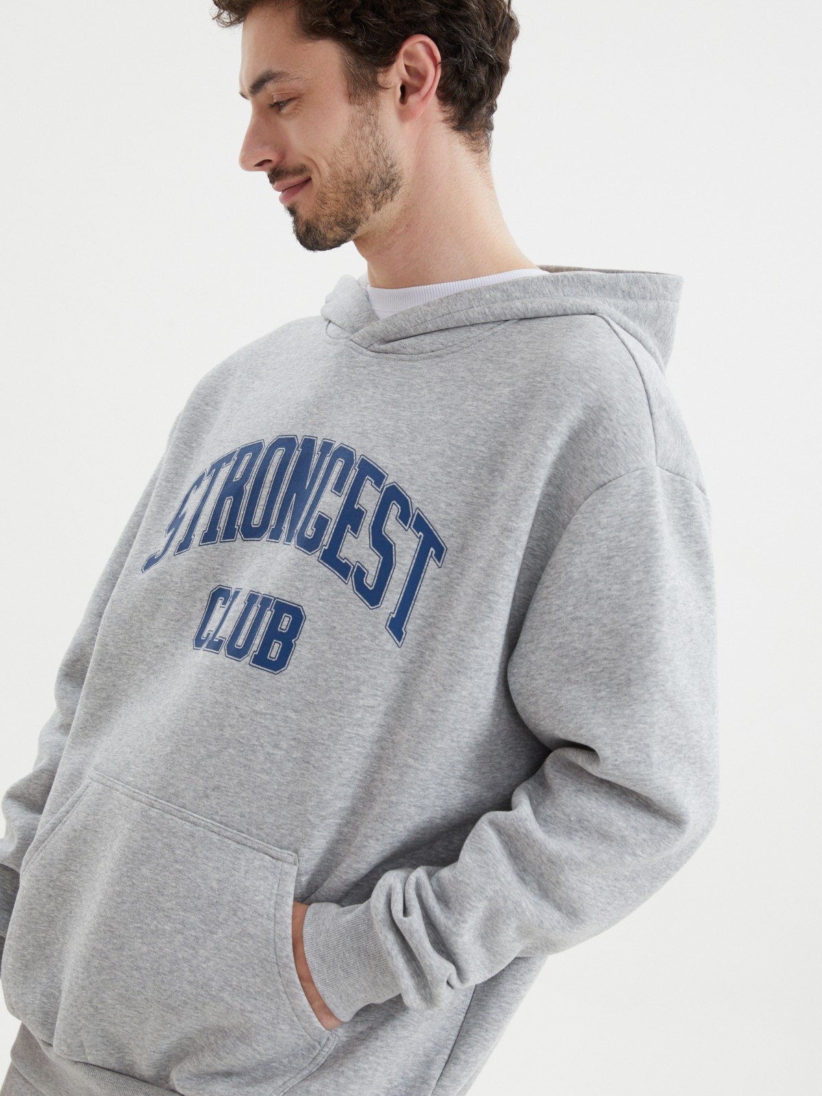 Худи с капюшоном и принтом