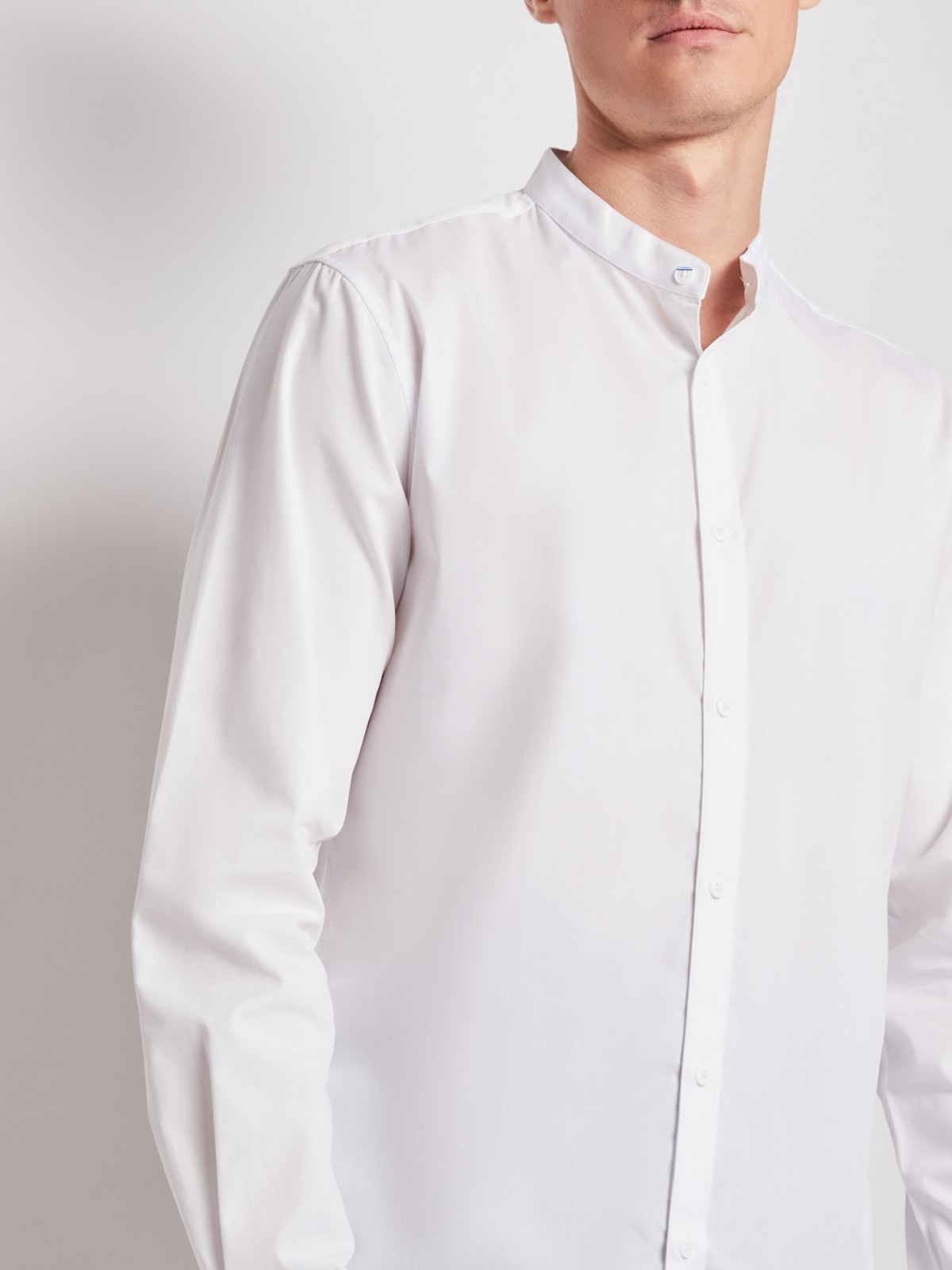 Рубашка с воротником-стойкой zolla 212112159012, цвет белый, размер S - фото 5