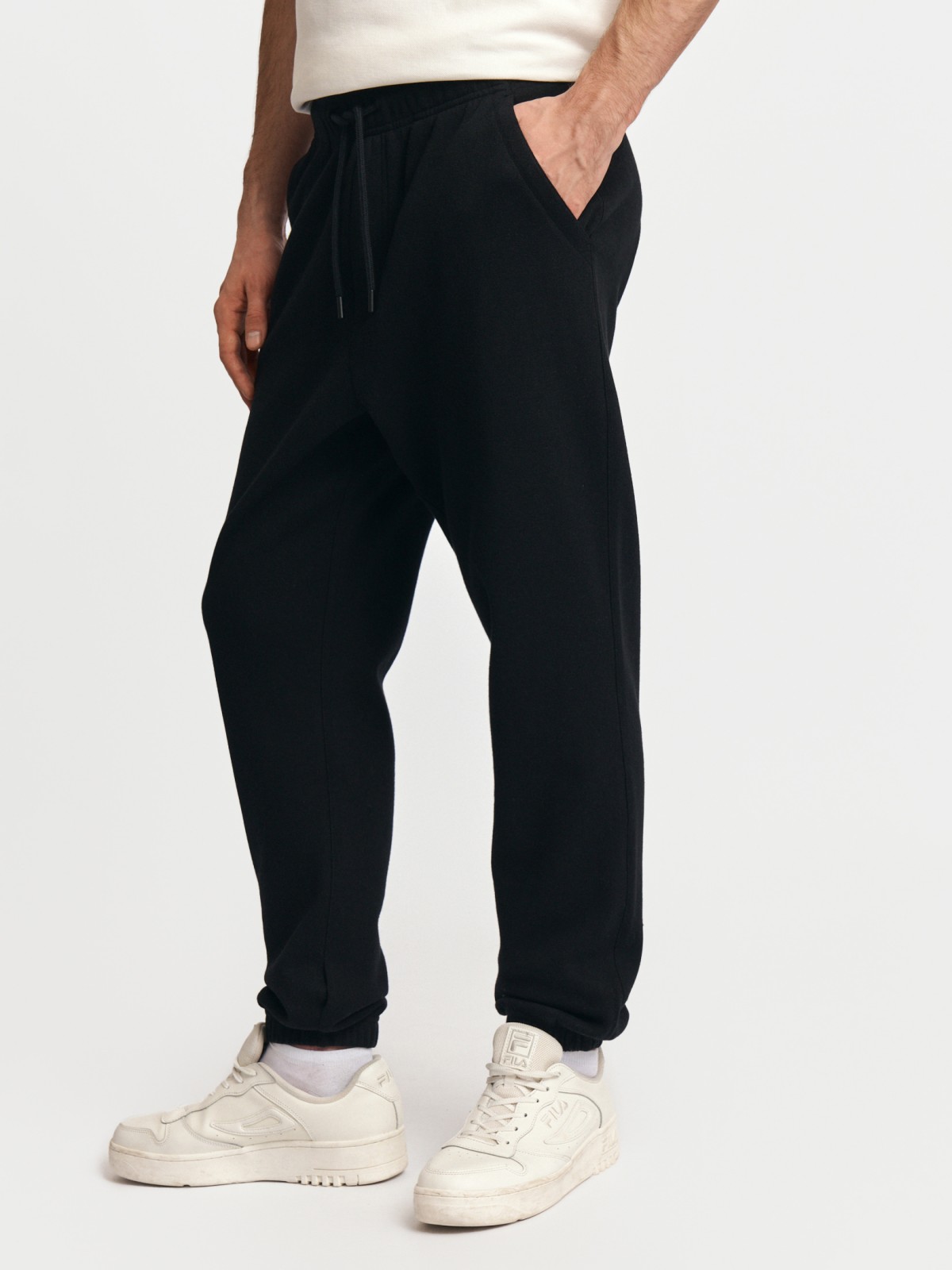 Брюки-джоггеры трикотажные