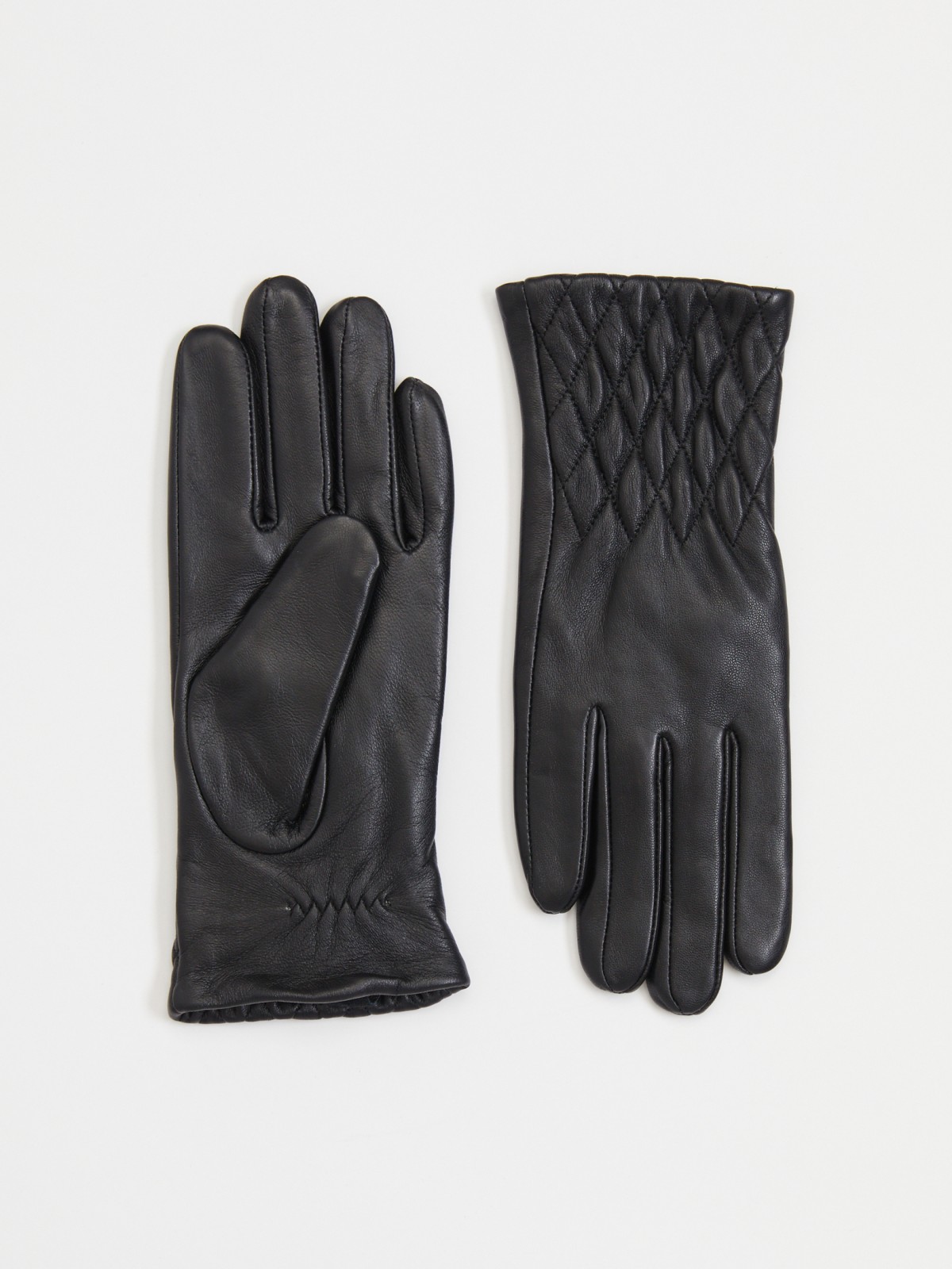 Кожаные перчатки