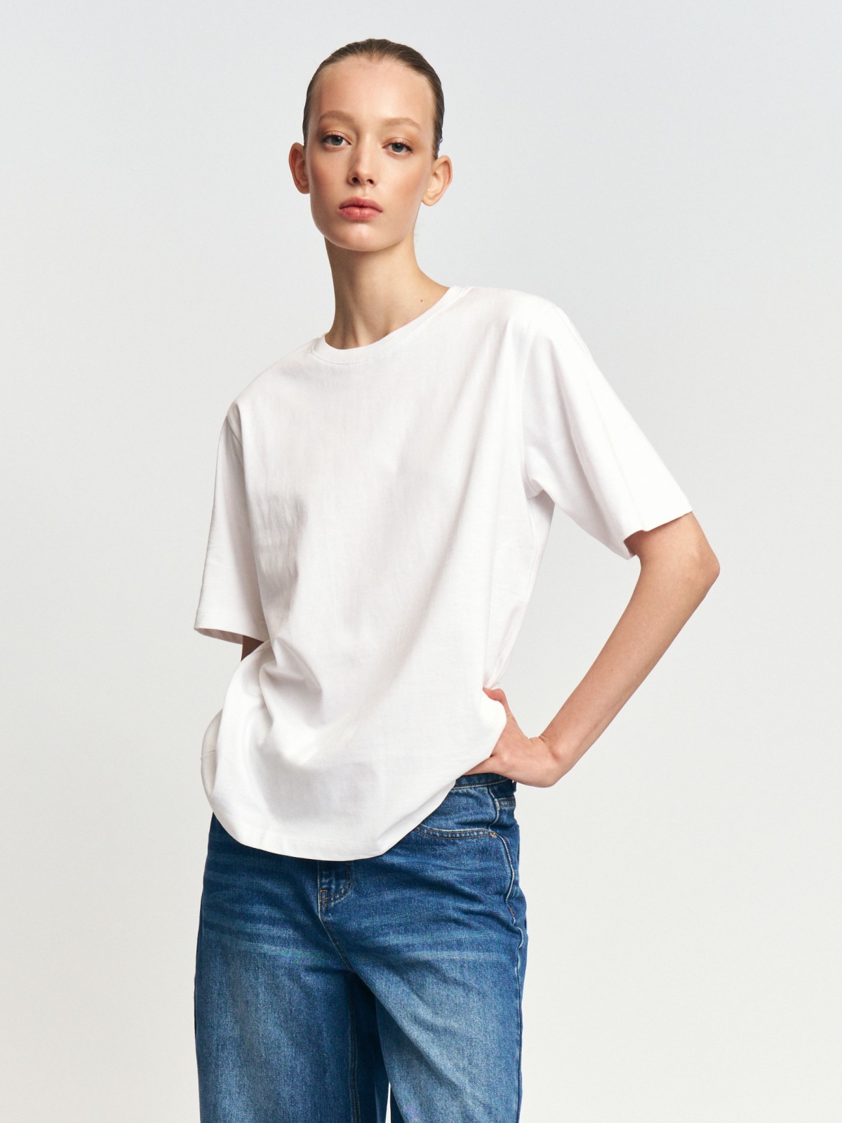 Футболка оверсайз фасона из хлопка