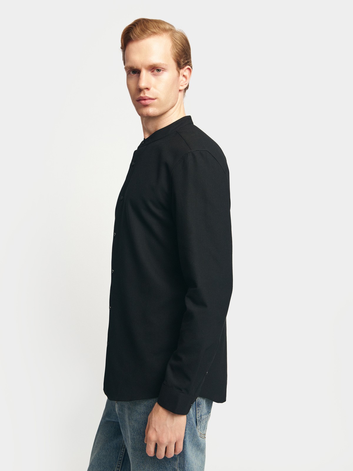 Офисная рубашка с воротником-стойкой и длинным рукавом