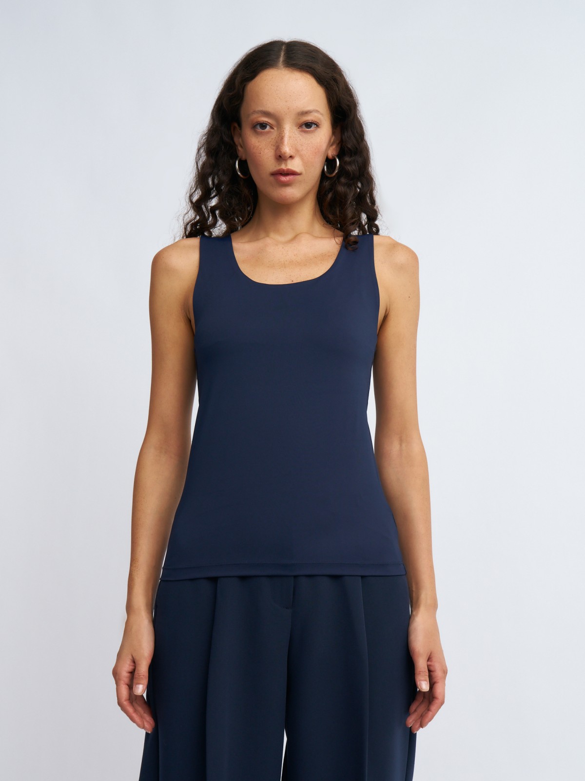 Бесшовный топ-майка без рукавов