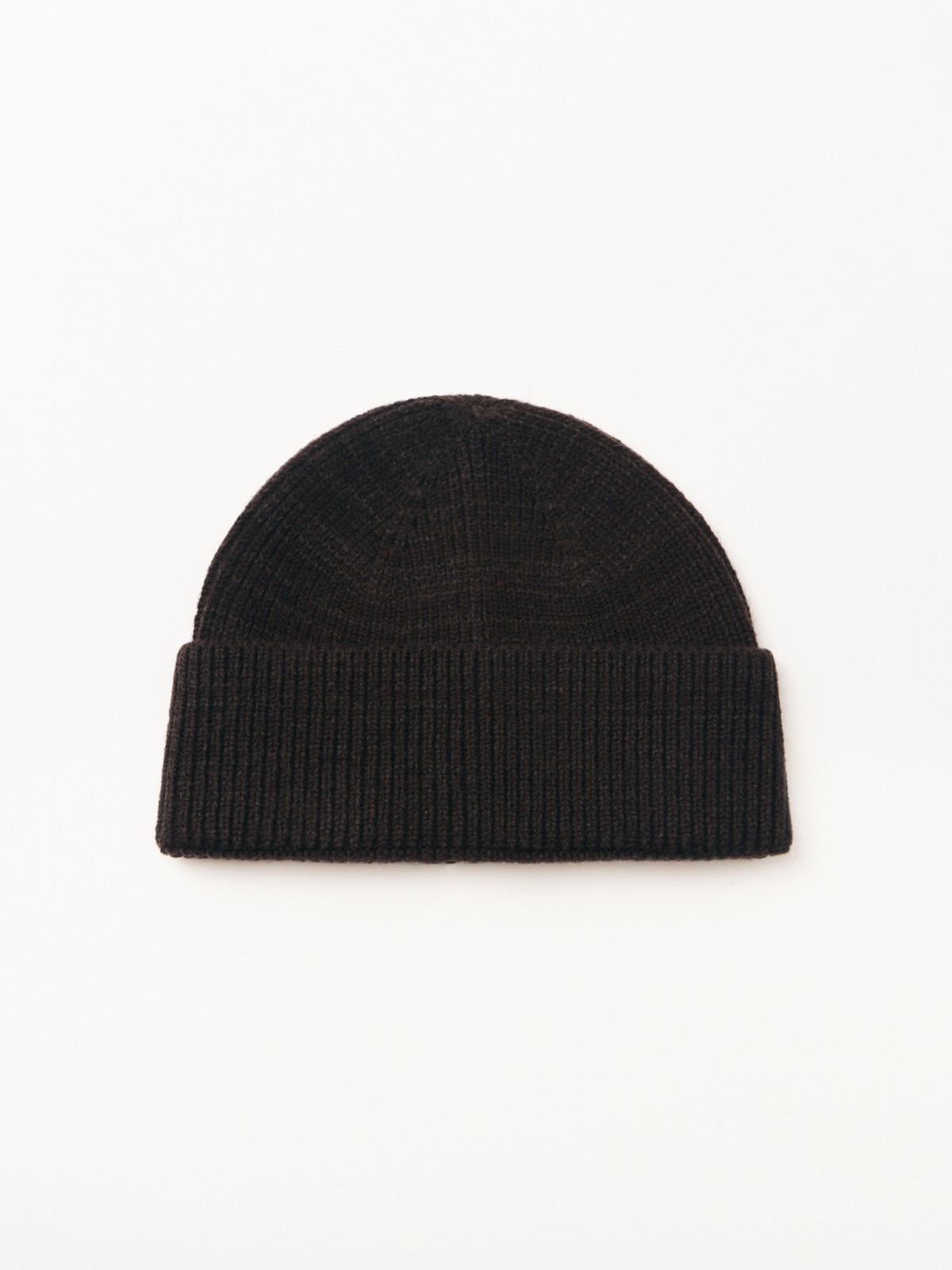 Вязаная шапка-бини с шерстью 899₽