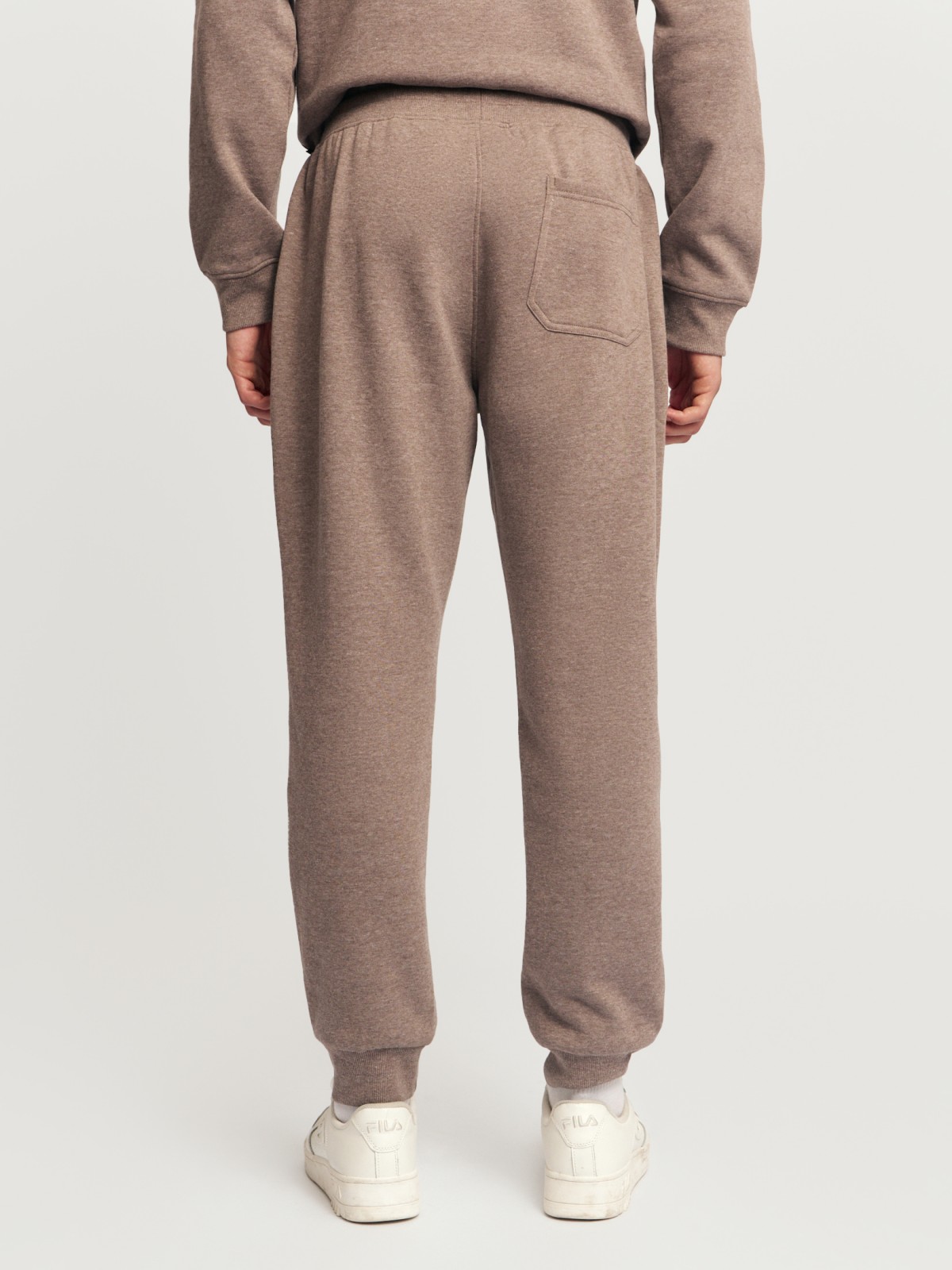 Тёплые трикотажные брюки-джоггеры с начёсом