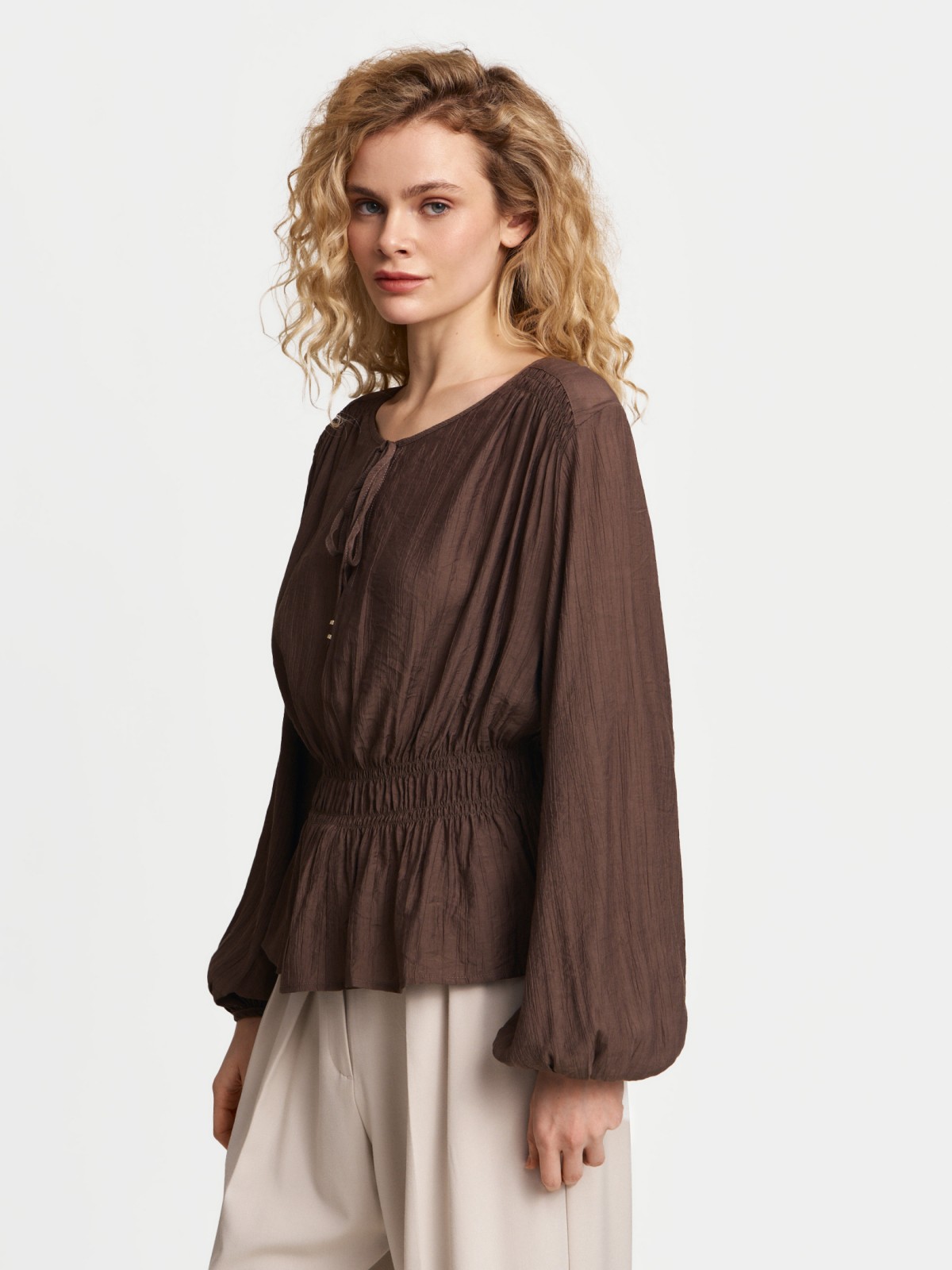 Блузка на резинке