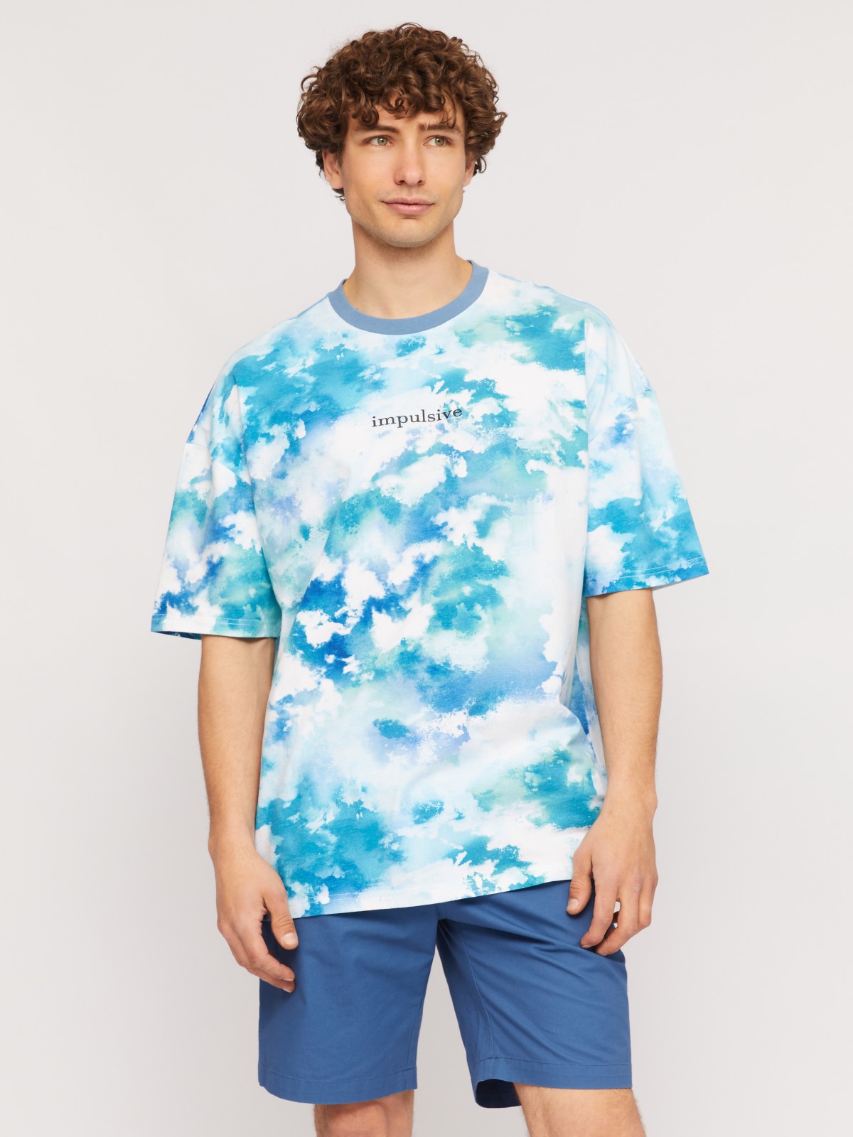 Футболка оверсайз из хлопка с тай-дай принтом