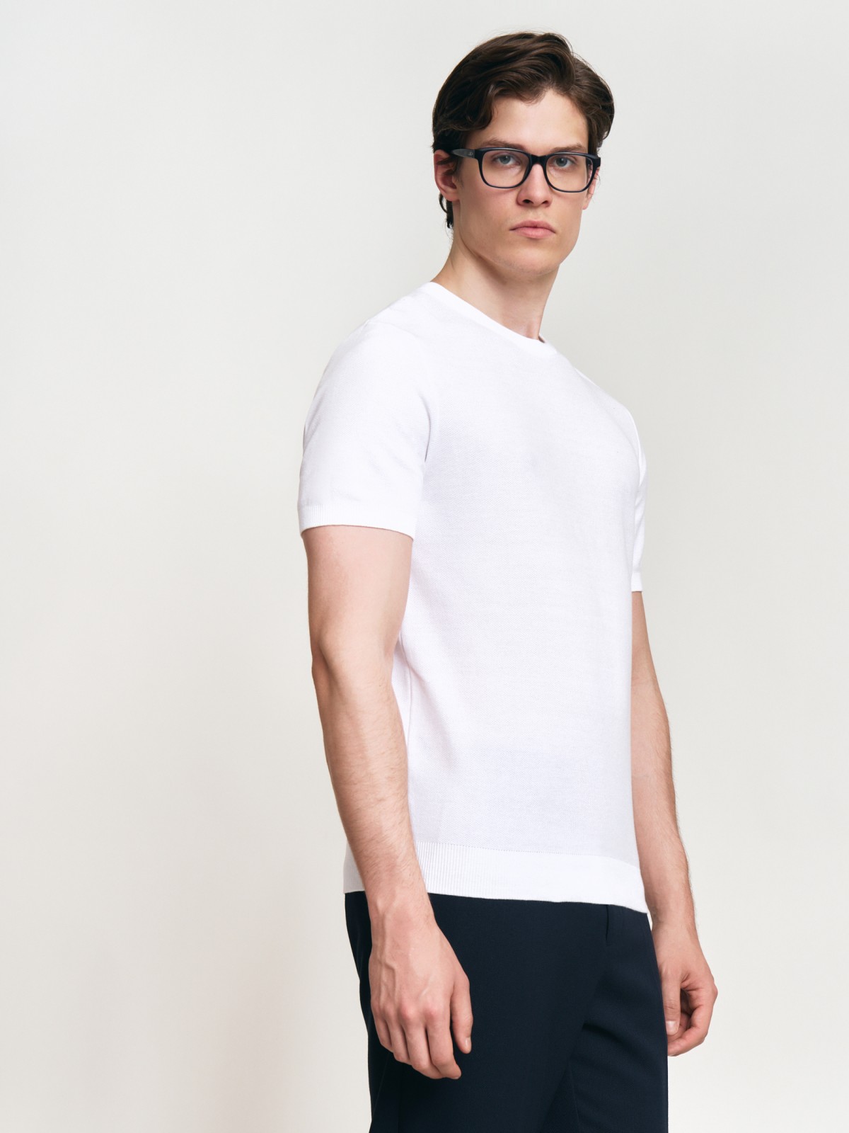 Тонкий трикотажный джемпер из хлопка с коротким рукавом Тонкий трикотажный джемпер из хлопка с коротким рукавом