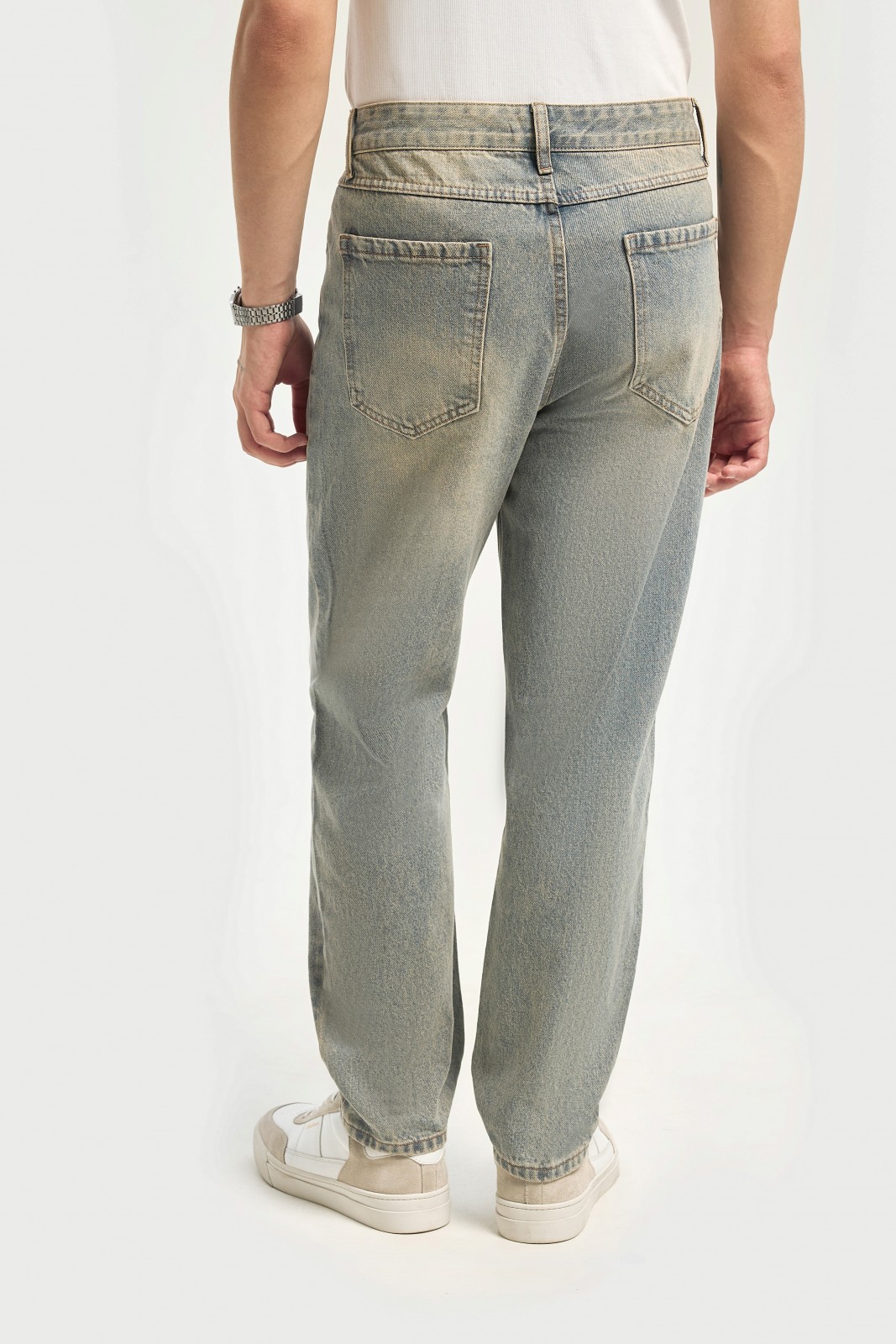 Джинсы фасона Tapered