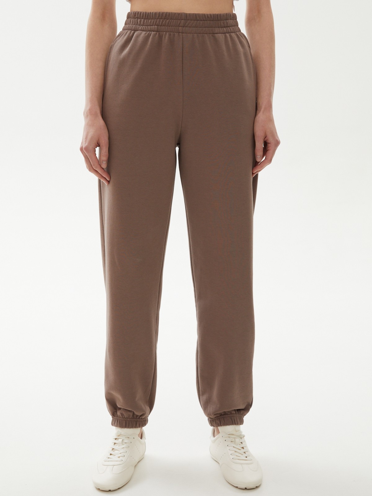 Утеплённые брюки-джоггеры на резинке