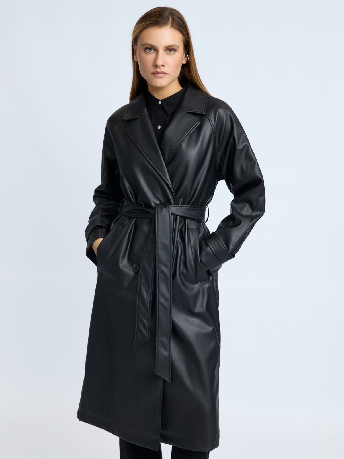 Длинное пальто-тренч из экокожи с поясом