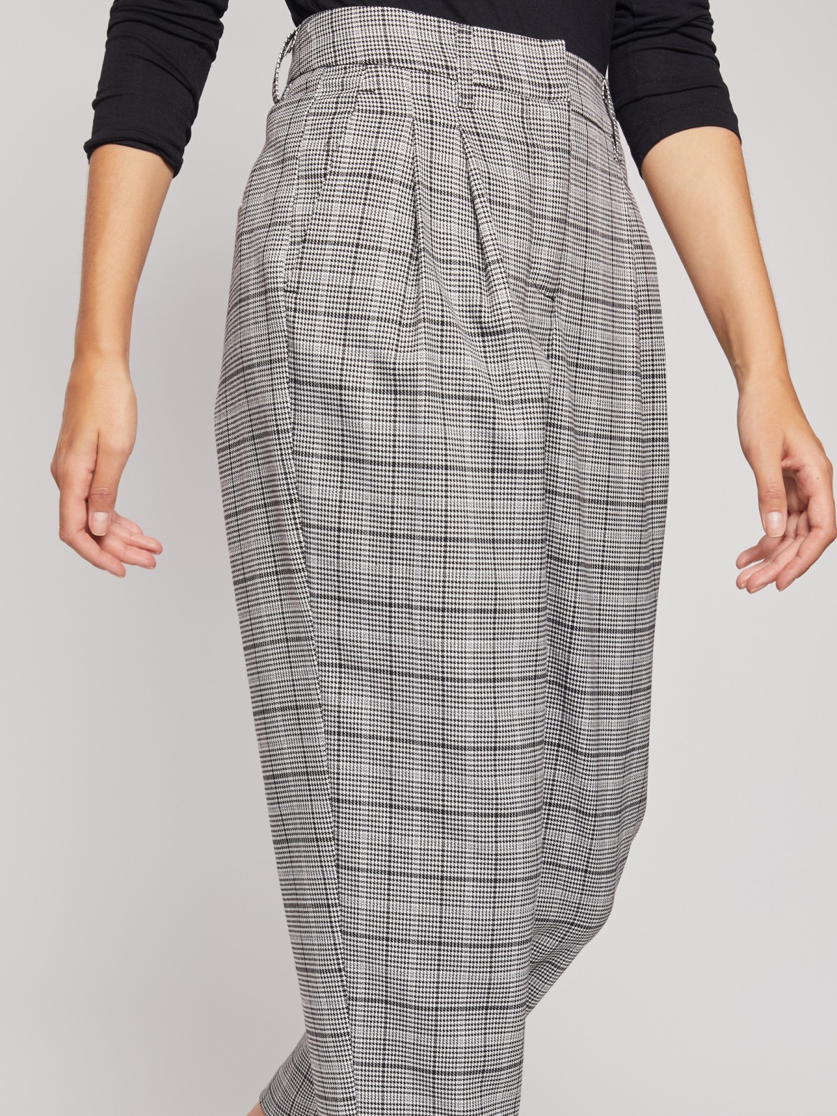 Брюки Carrot в клетку