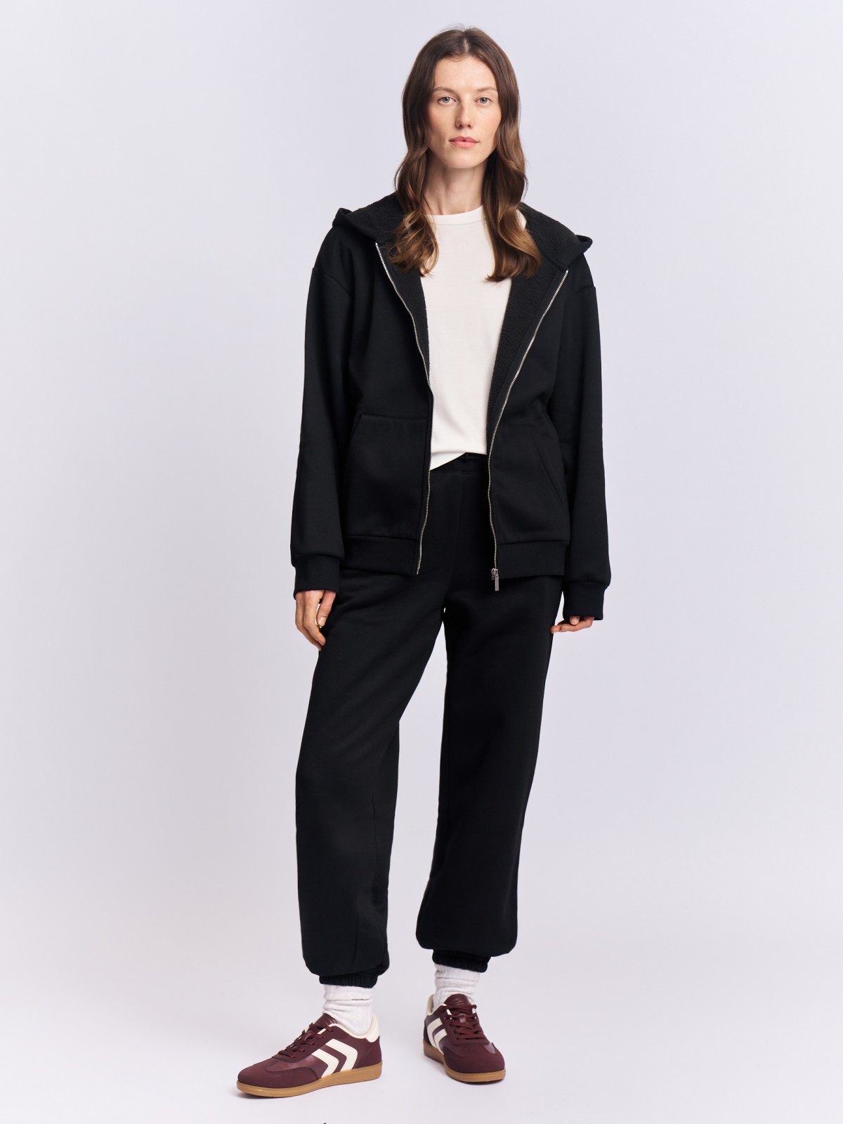 Утеплённые брюки-джоггеры на резинке с экомехом