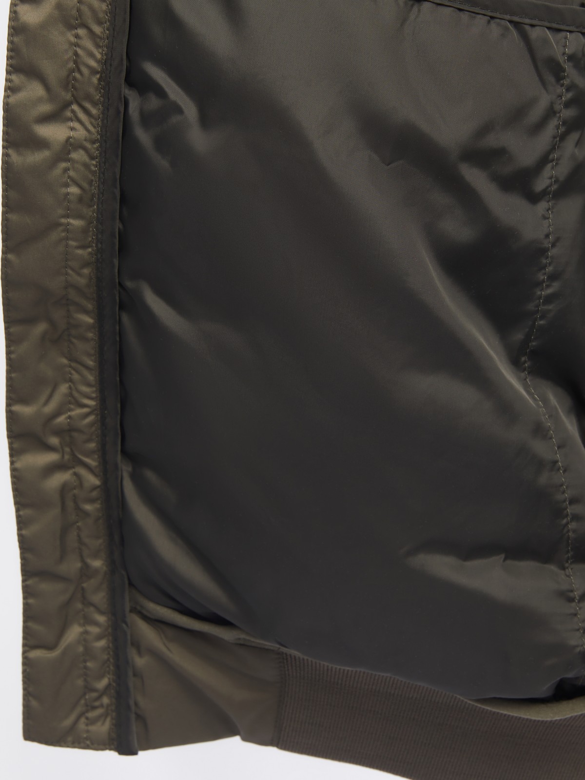 Лёгкая утеплённая куртка-бомбер с воротником-стойкой zolla 014125102104, цвет хаки, размер M - фото 5