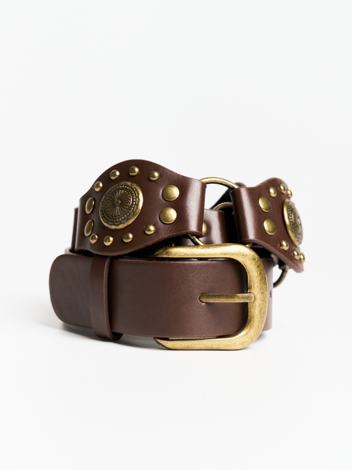 Ремень из экокожи с металлическим декором