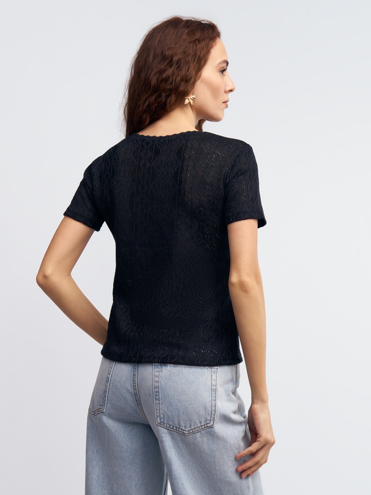 Футболка-топ из ажурного вязаного трикотажа