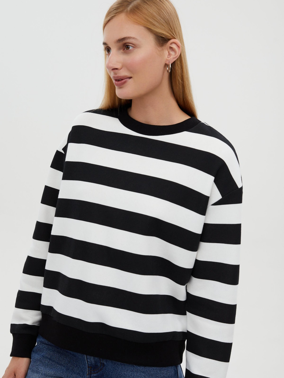 Утеплённый свитшот в полоску с начёсом