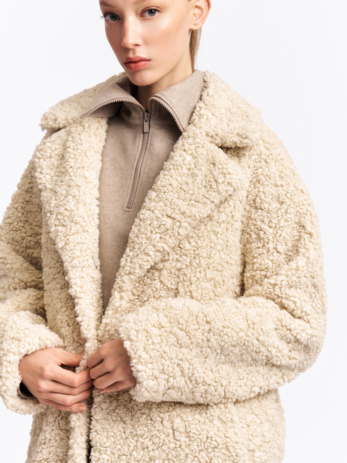 Длинное пальто-шуба из экомеха