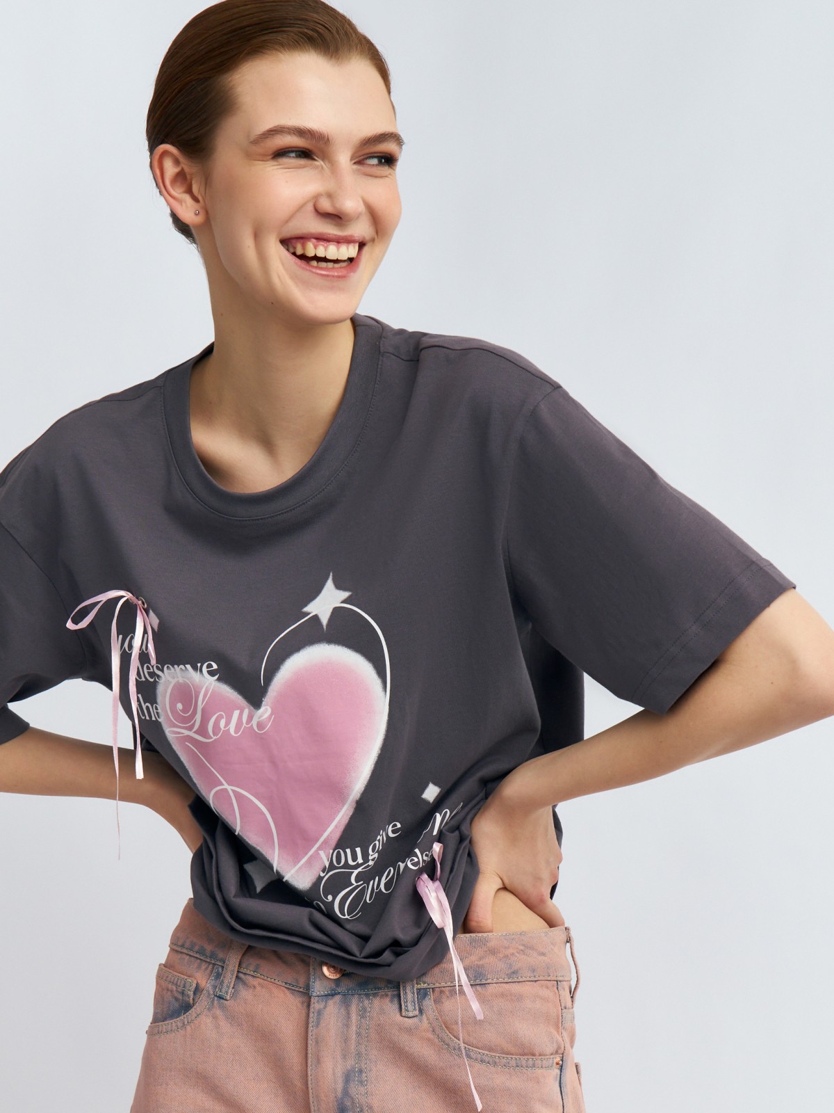 Футболка из хлопка с принтом и бантиками