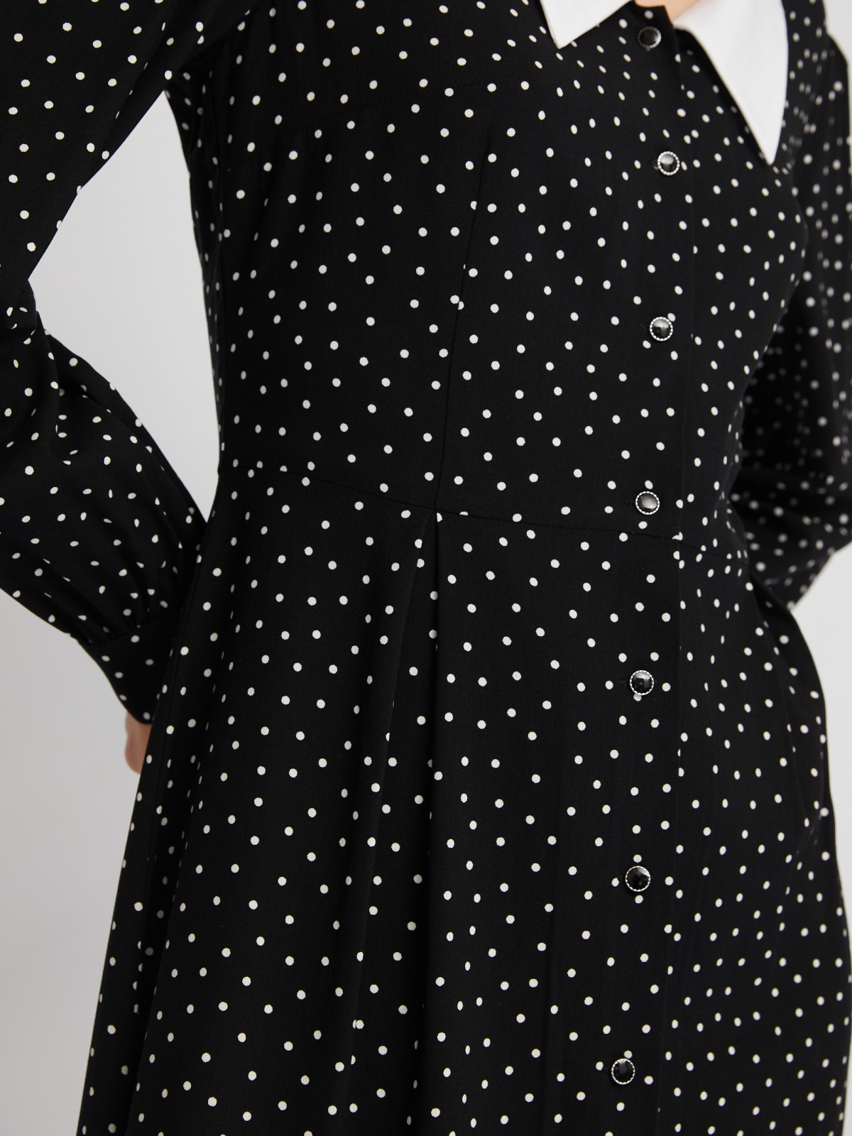 Платье длины мини с акцентным воротником zolla 024128262083, цвет черный, размер XS - фото 4