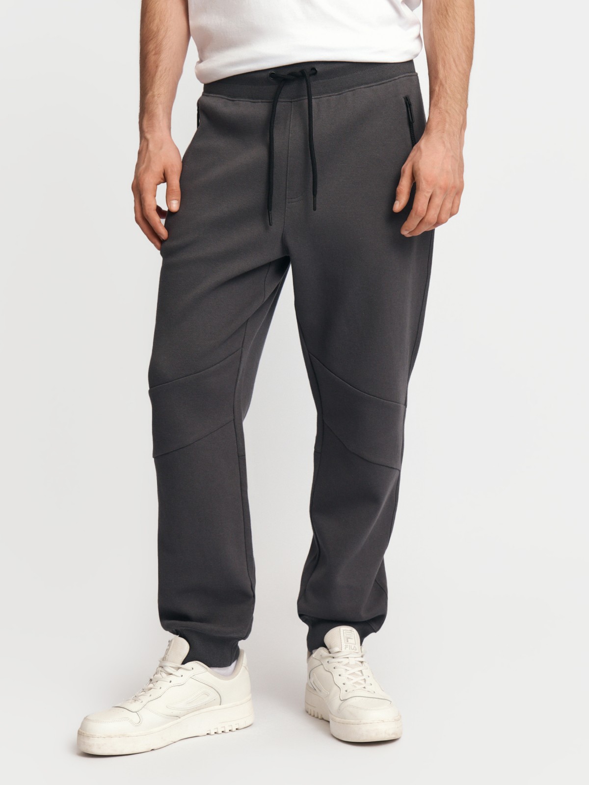 Брюки-джоггеры трикотажные