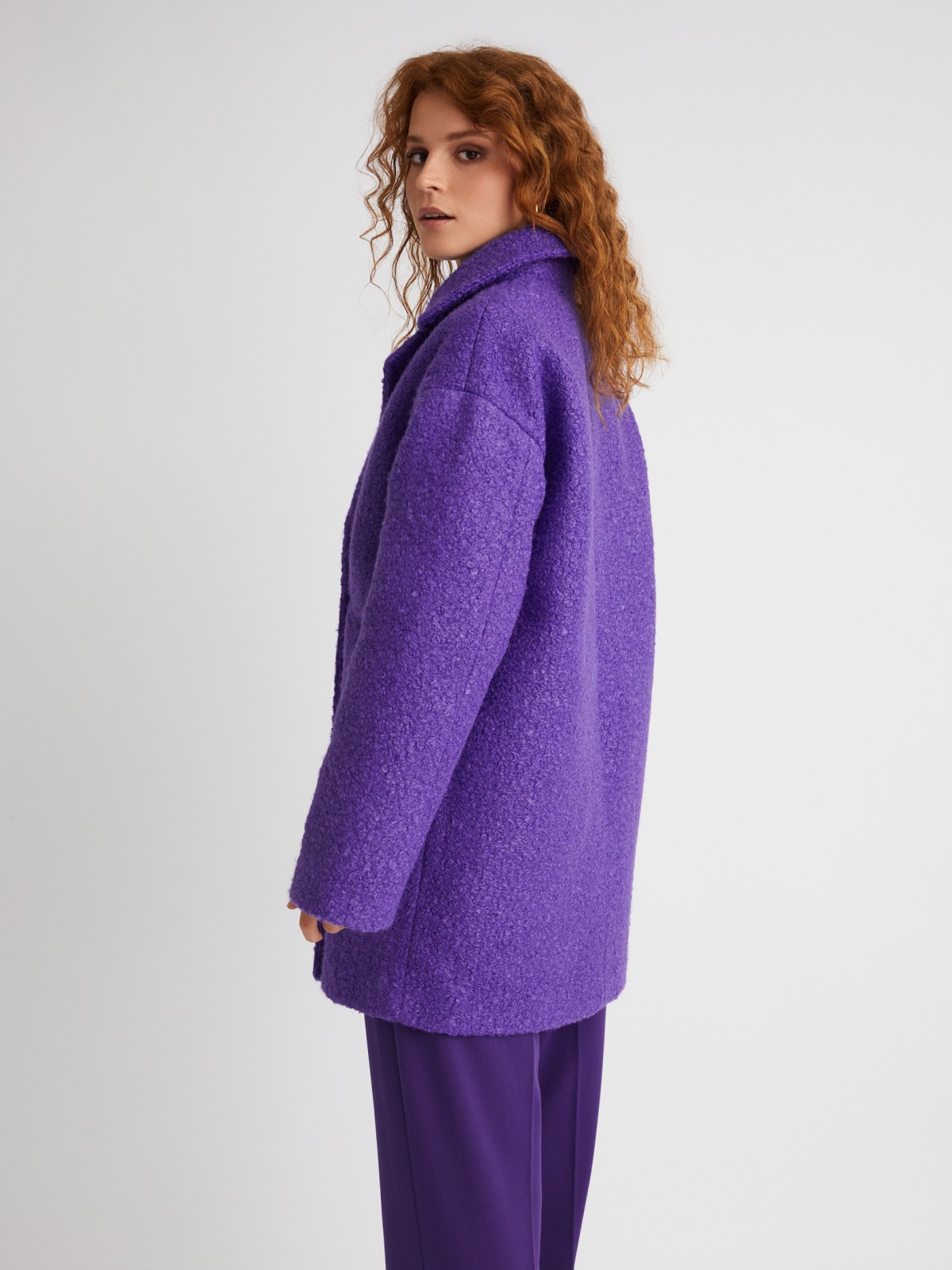 Укороченное пальто из ткани букле без утеплителя на пуговицах zolla 023335807104, цвет сливовый, размер XS - фото 5