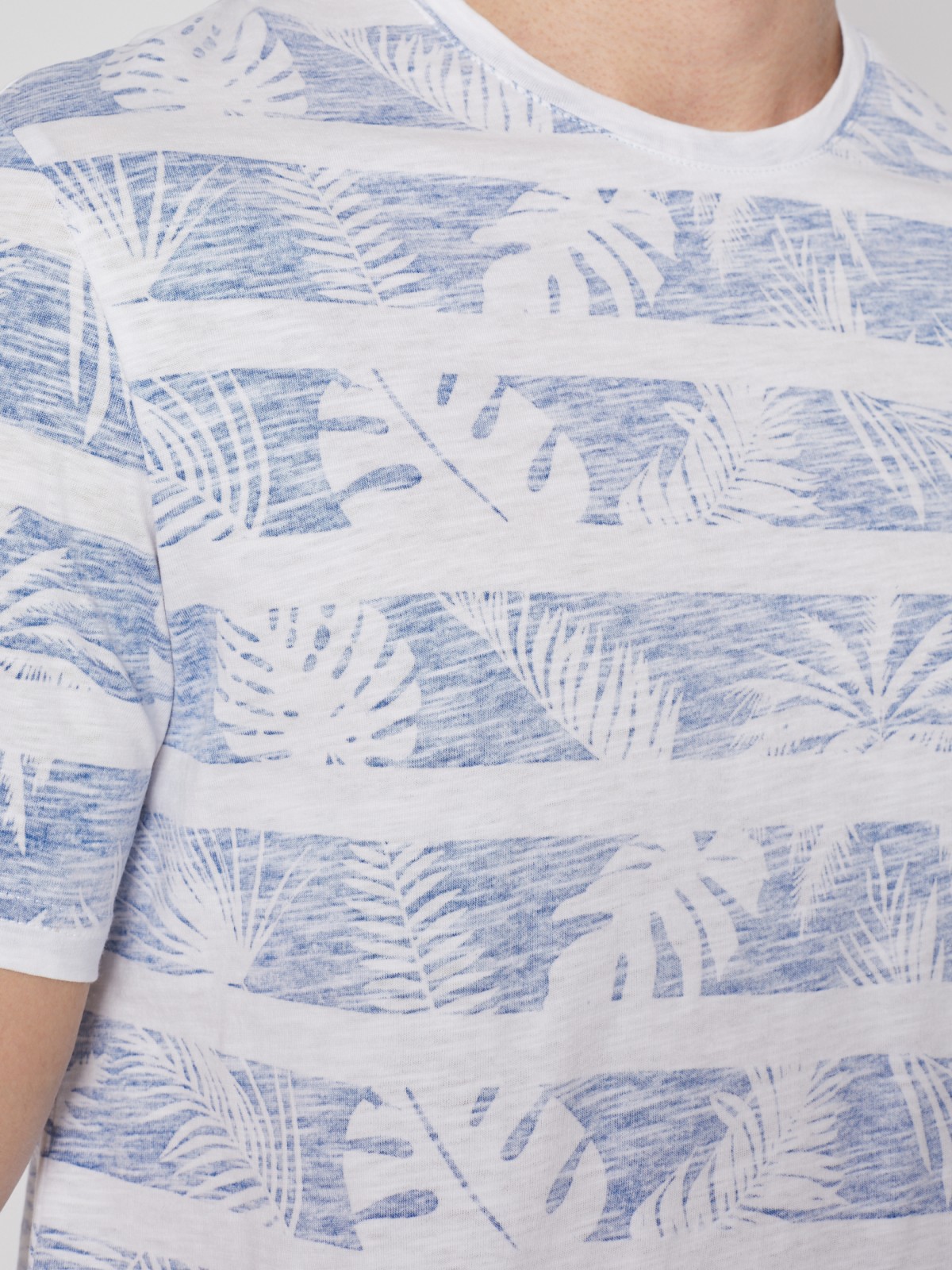 Футболка из хлопка в полоску с тропическим принтом