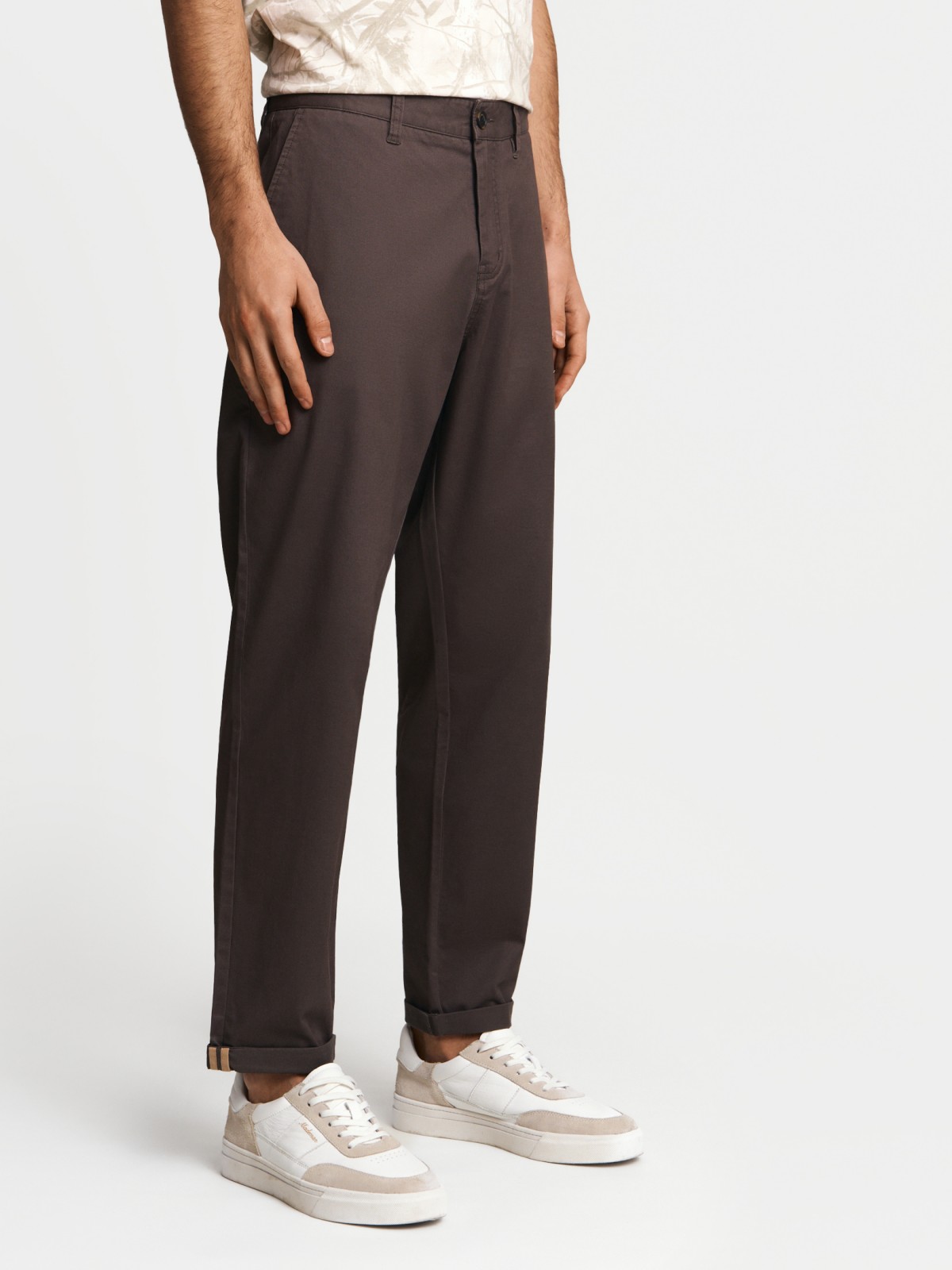 Брюки силуэта Carrot из хлопка