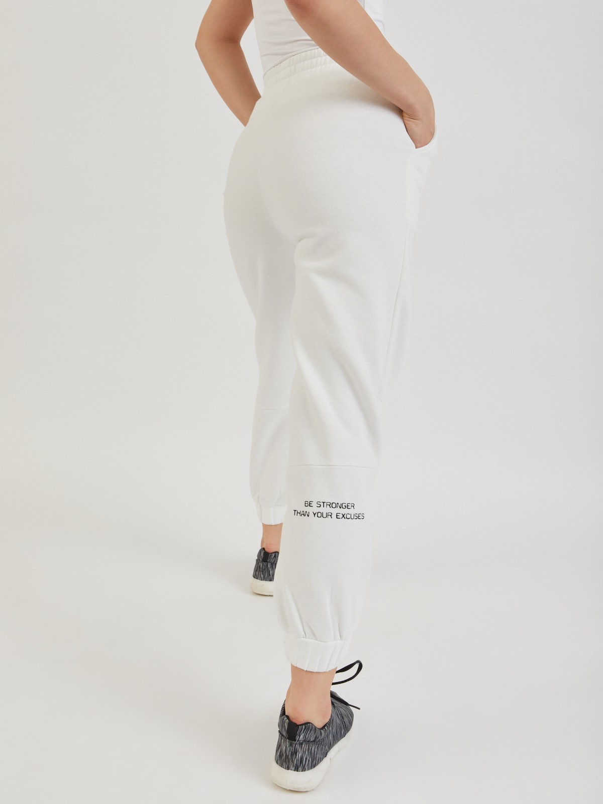 Брюки джоггеры