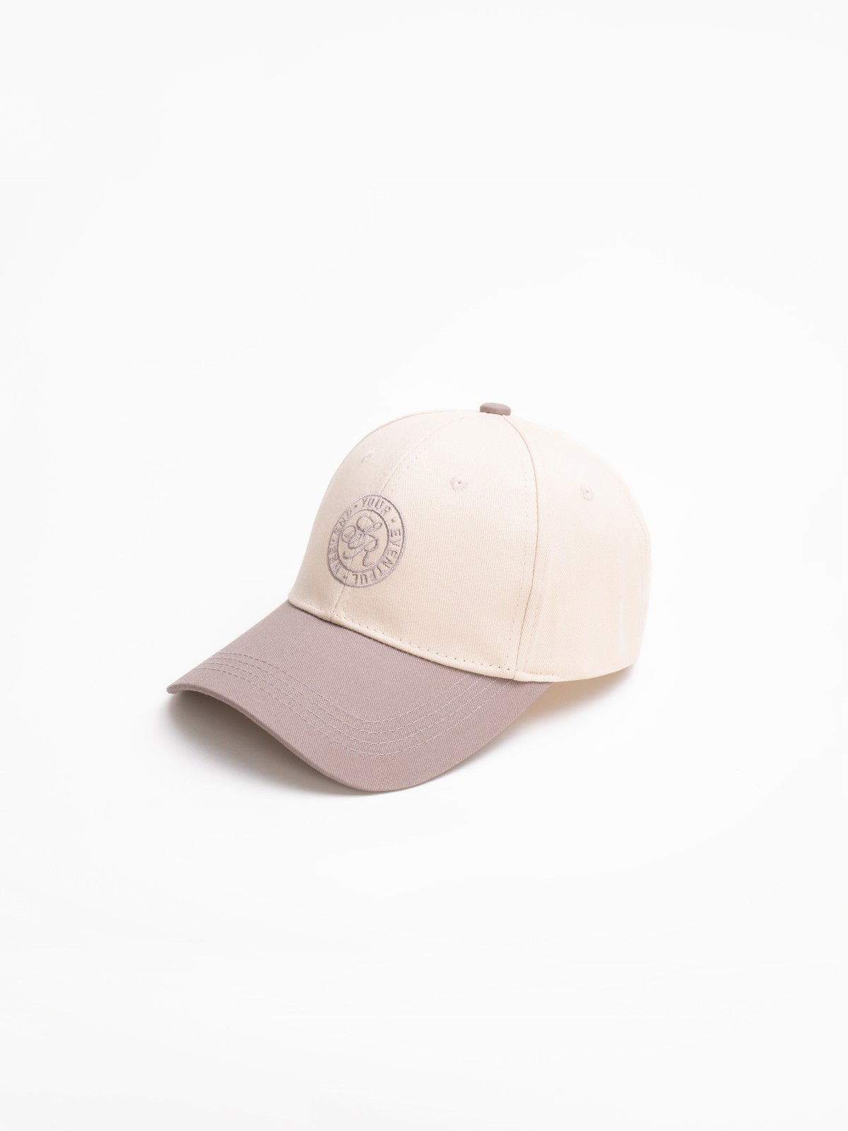 Бейсболка из хлопка с полукруглым козырьком