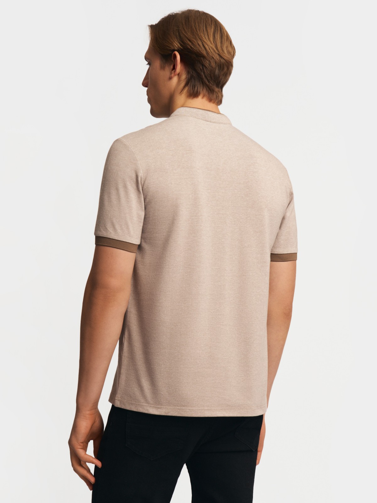 Футболка поло с воротником-стойкой