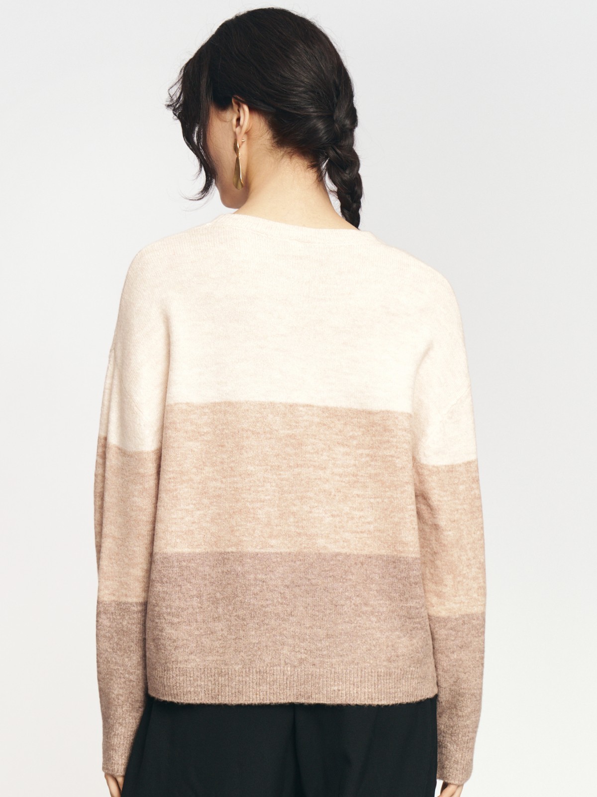 Вязаный джемпер в стиле колор-блок