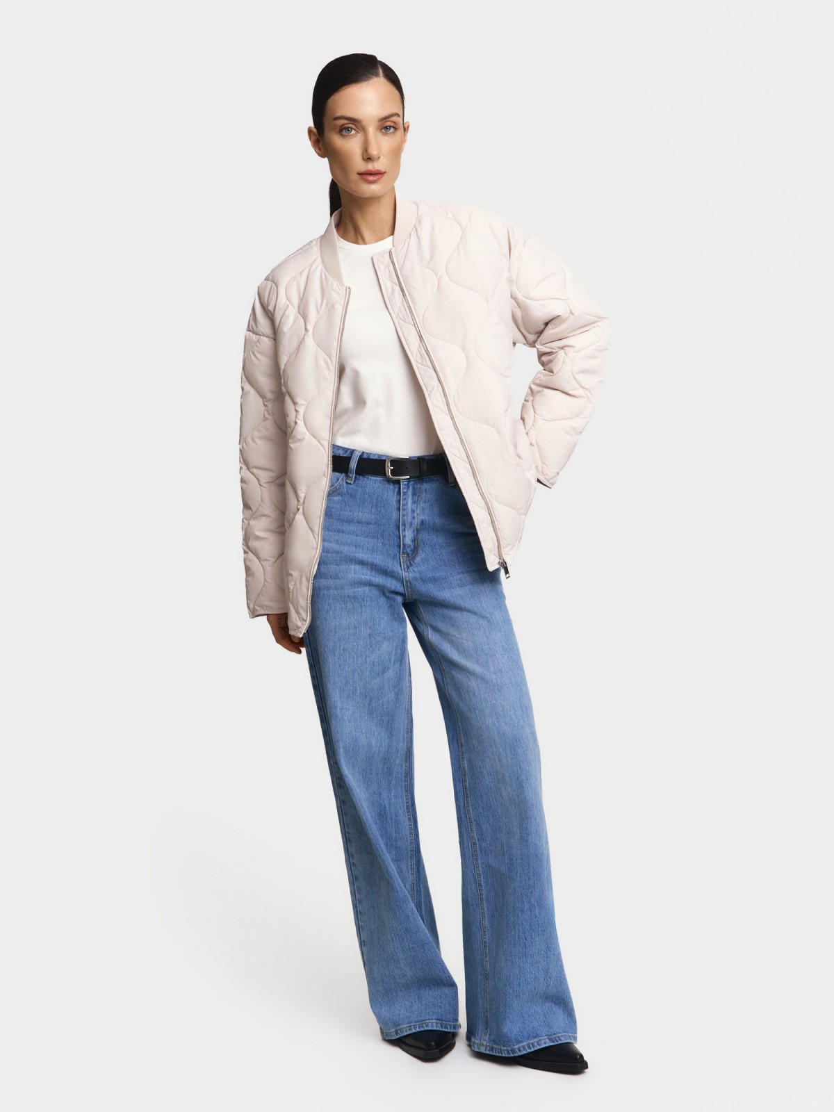 Утеплённая стёганая куртка оверсайз на синтепоне