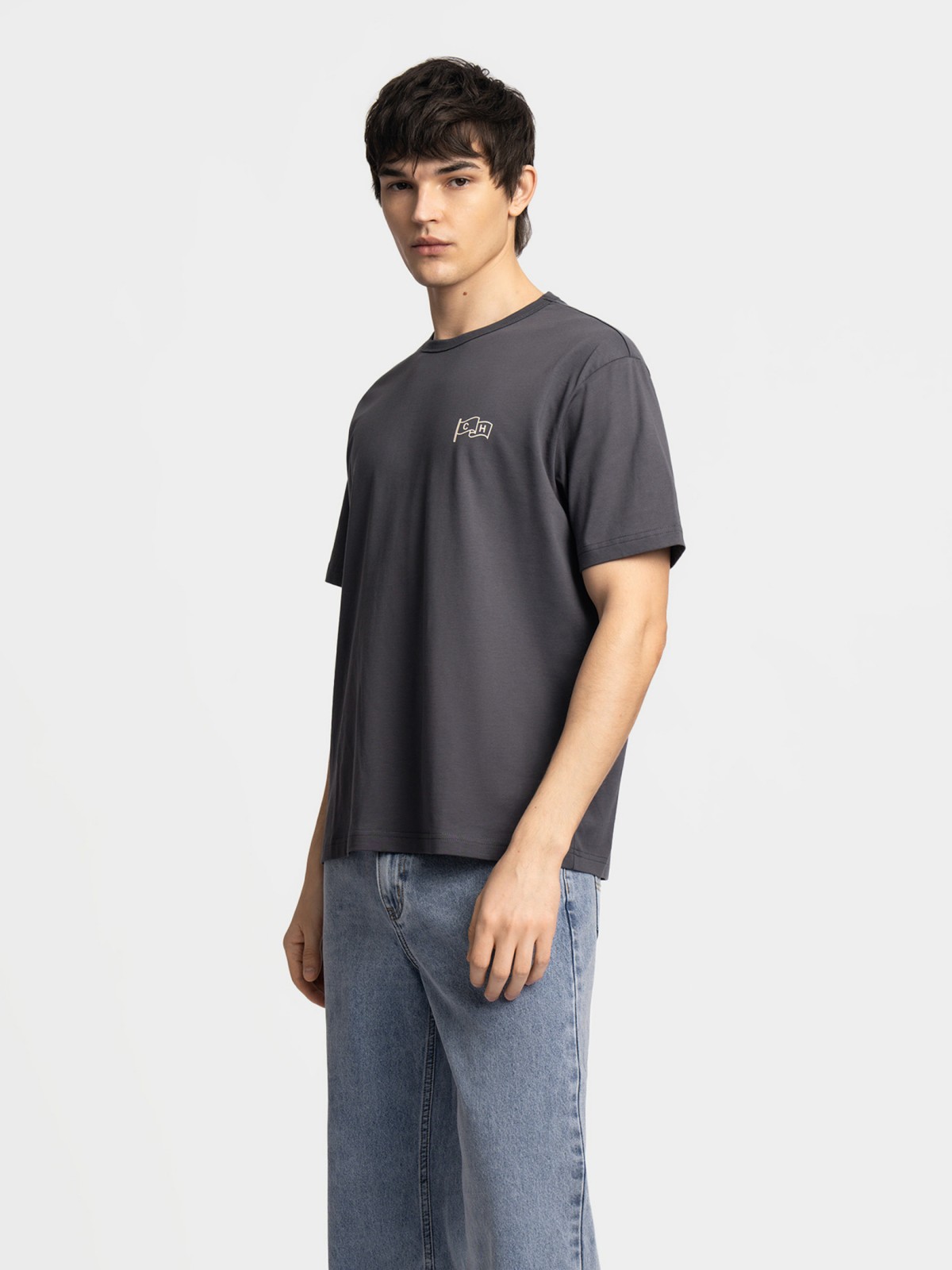 Футболка из хлопка с надписью на спине